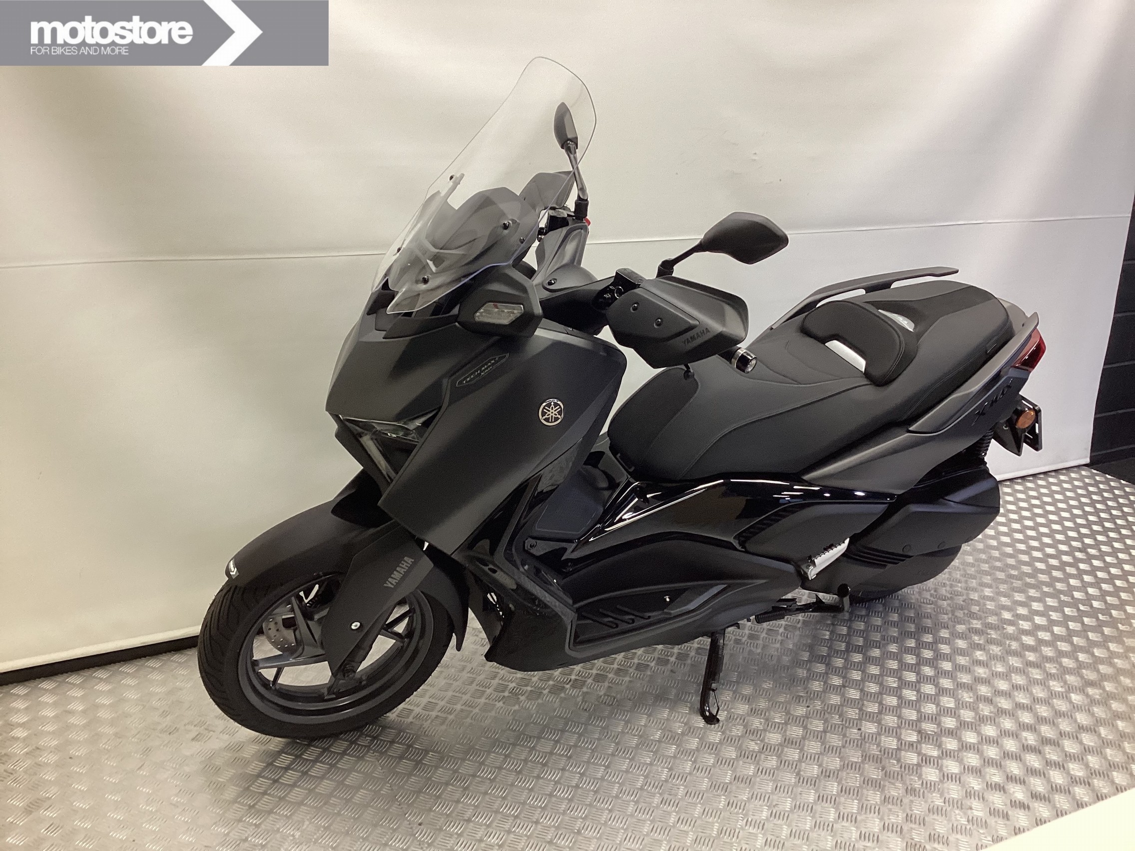 YAMAHA X-MAX 300 TECH MAX PLUS