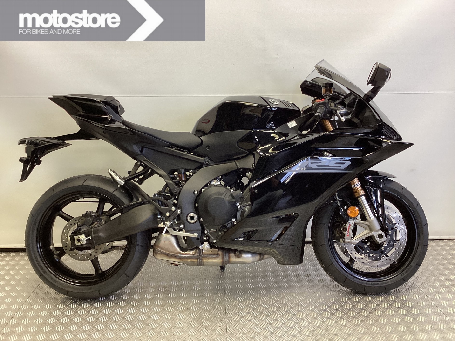 YAMAHA YZF-R9