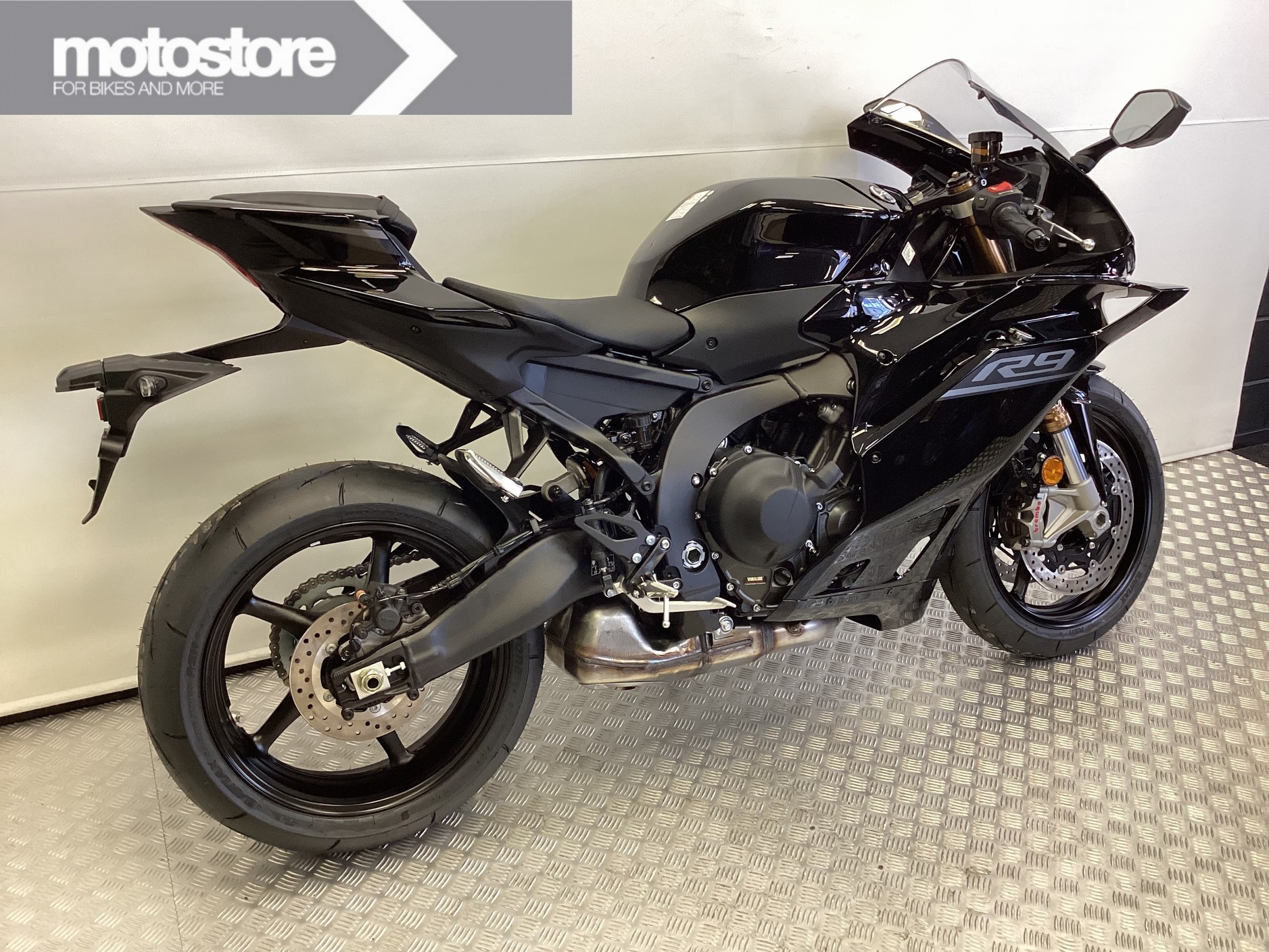 YAMAHA YZF-R9