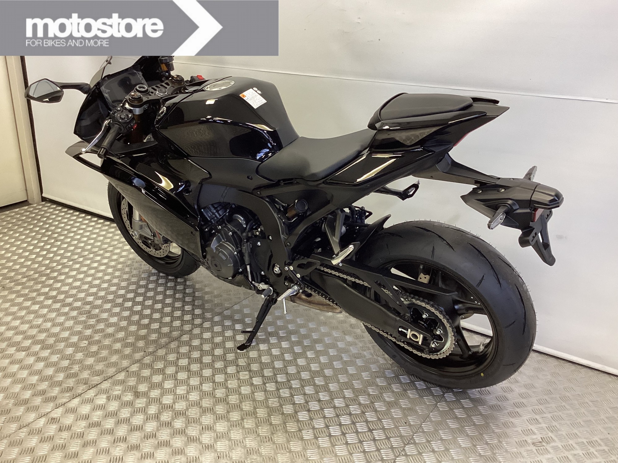YAMAHA YZF-R9