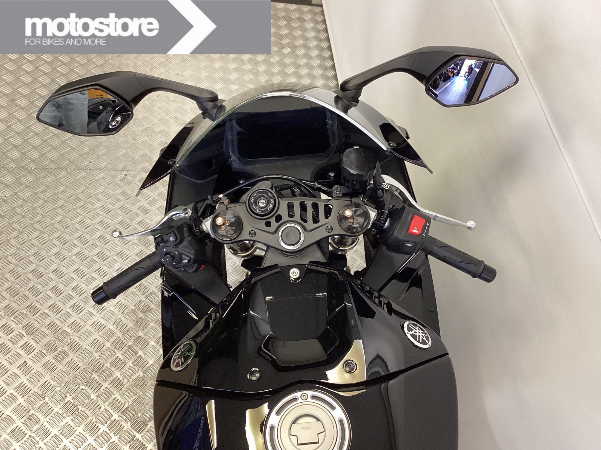 YAMAHA YZF-R9