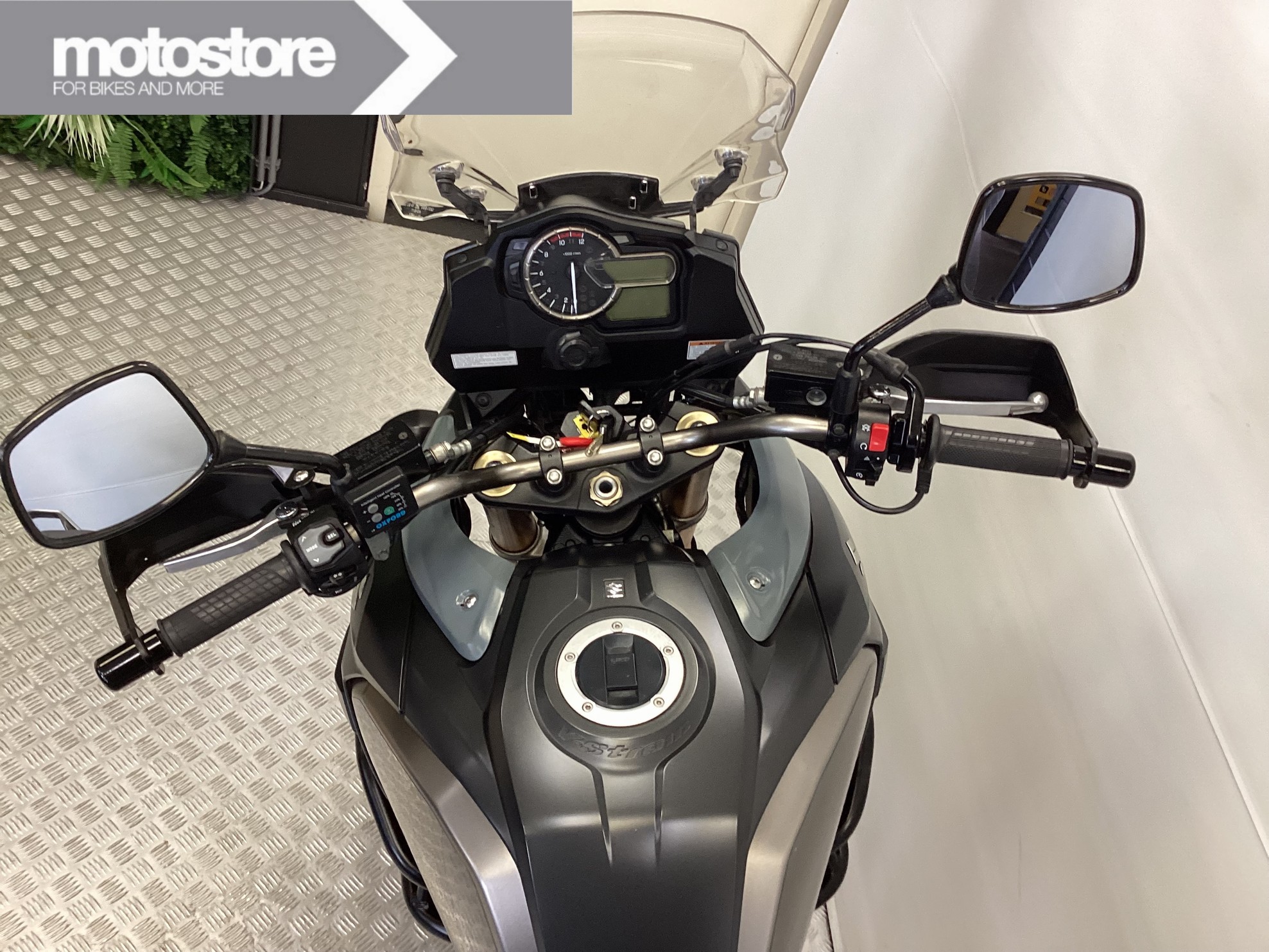 SUZUKI DL 1000 A
