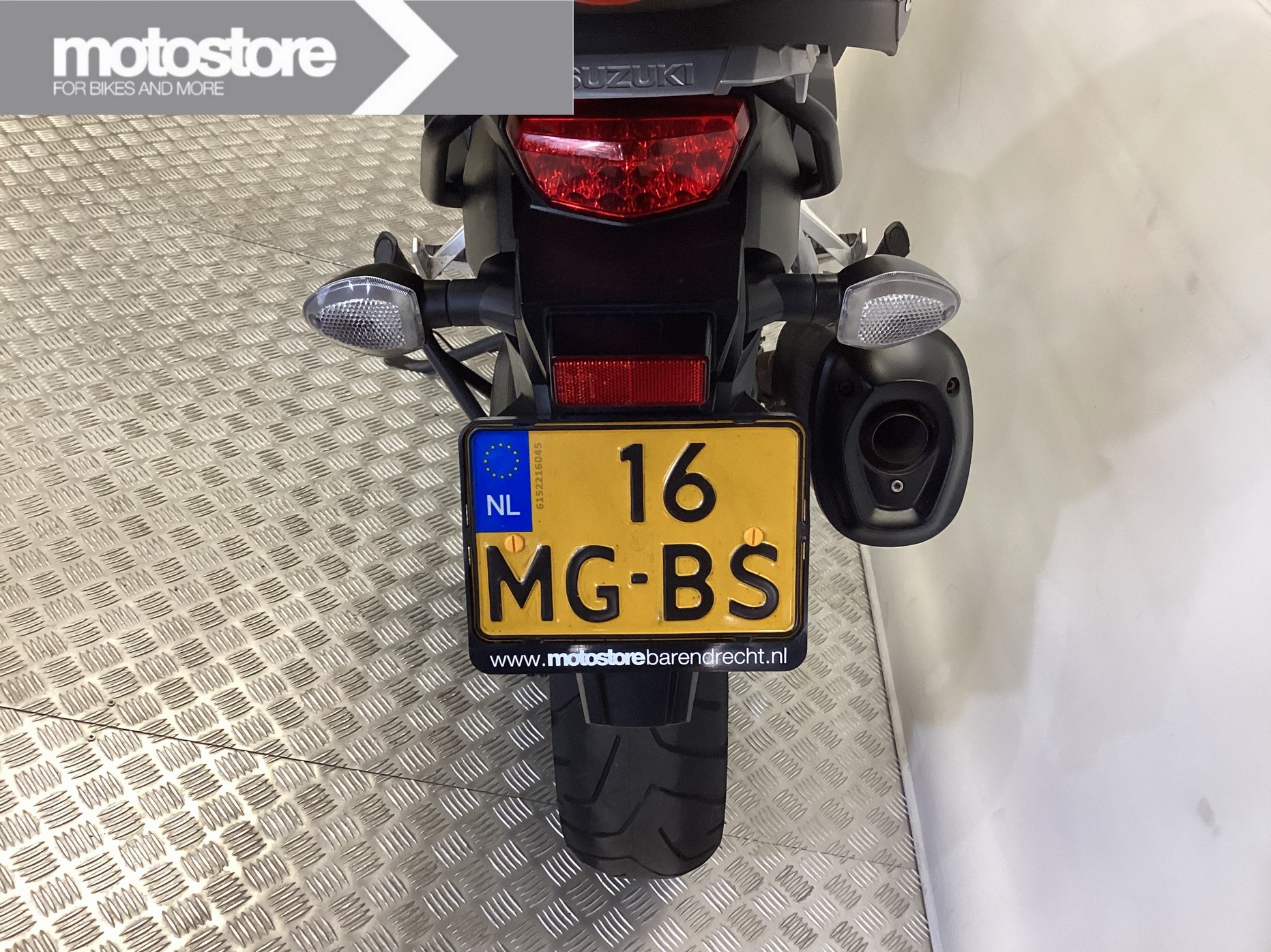 SUZUKI DL 1000 A