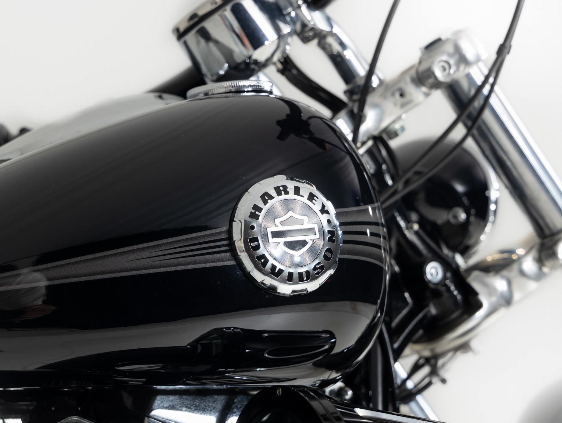 HARLEY-DAVIDSON - FXSB103 Breakout Solid