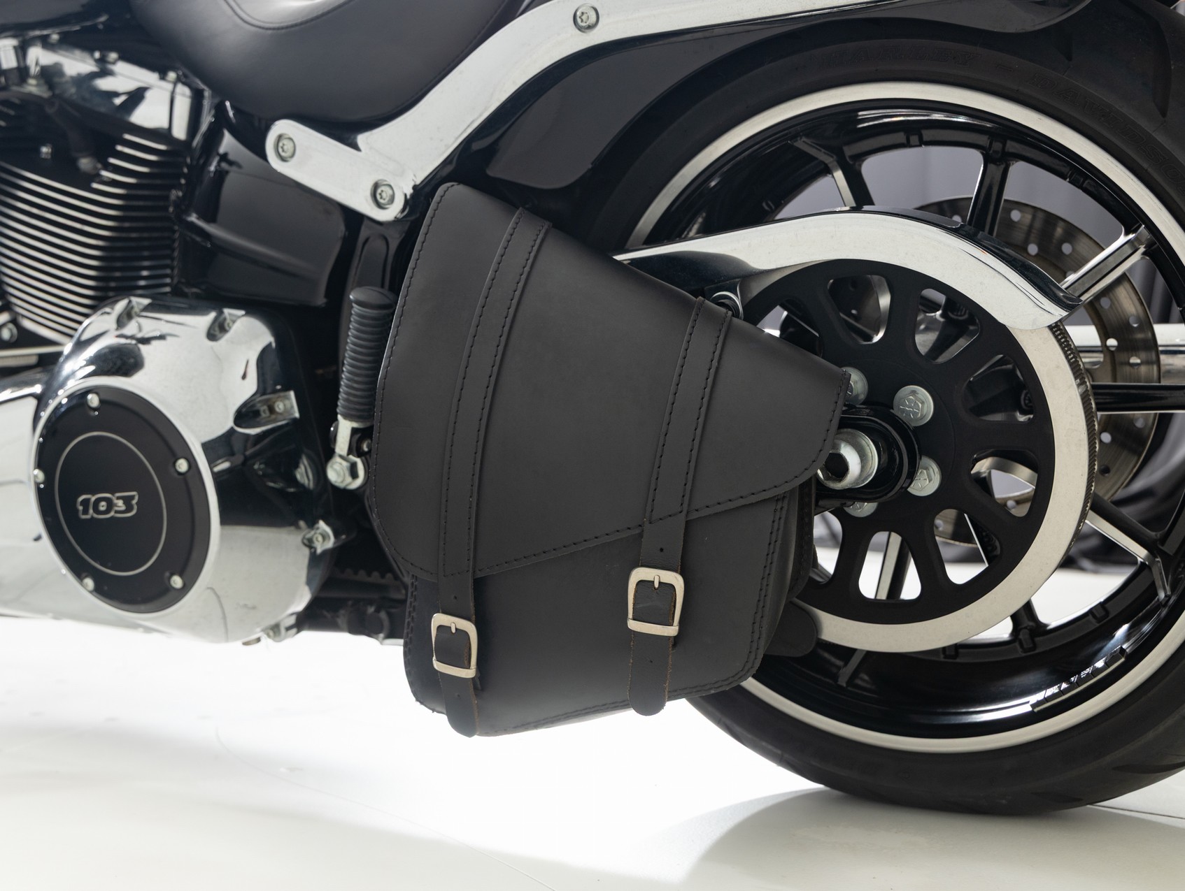 HARLEY-DAVIDSON - FXSB103 Breakout Solid