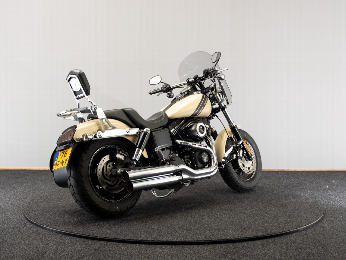 HARLEY-DAVIDSON - FXDF103 Fatbob Pearl
