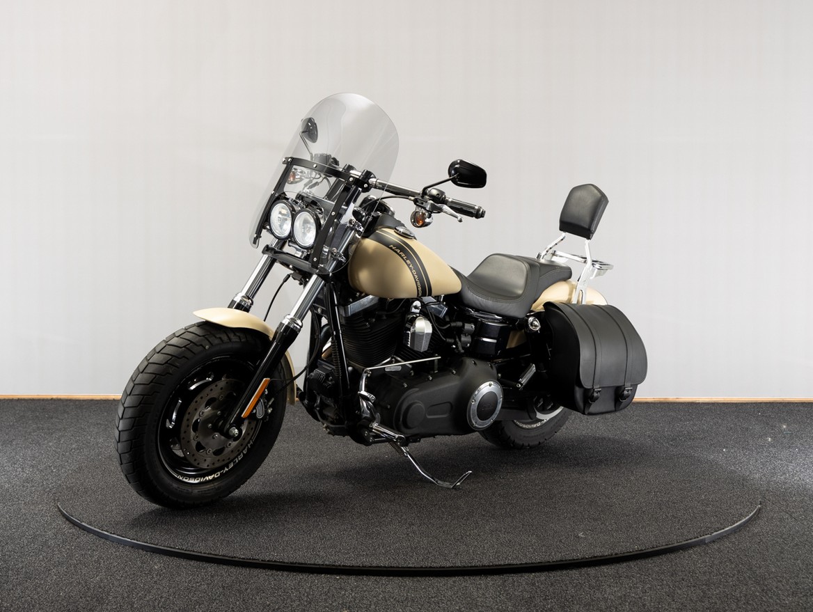 HARLEY-DAVIDSON - FXDF103 Fatbob Pearl