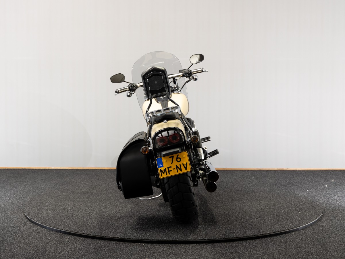 HARLEY-DAVIDSON - FXDF103 Fatbob Pearl