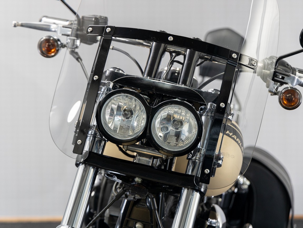HARLEY-DAVIDSON - FXDF103 Fatbob Pearl