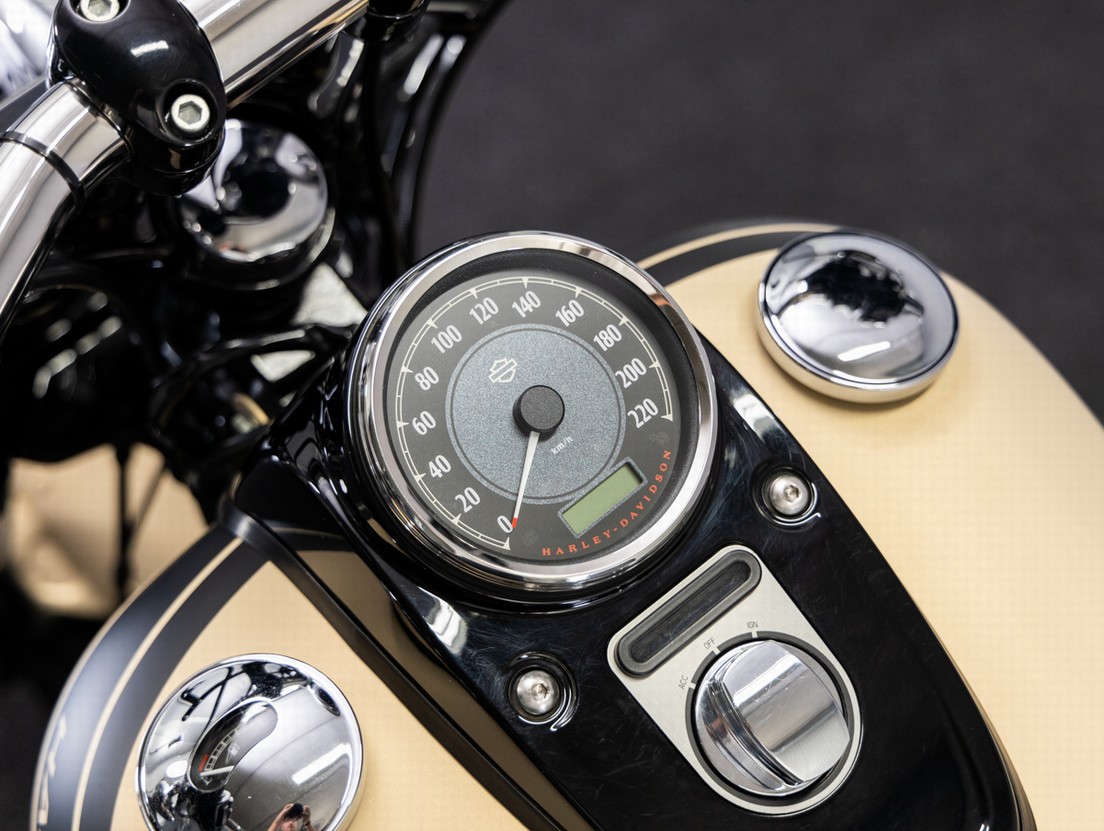 HARLEY-DAVIDSON - FXDF103 Fatbob Pearl