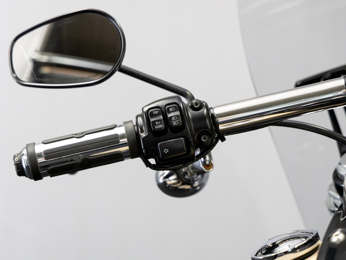 HARLEY-DAVIDSON - FXDF103 Fatbob Pearl
