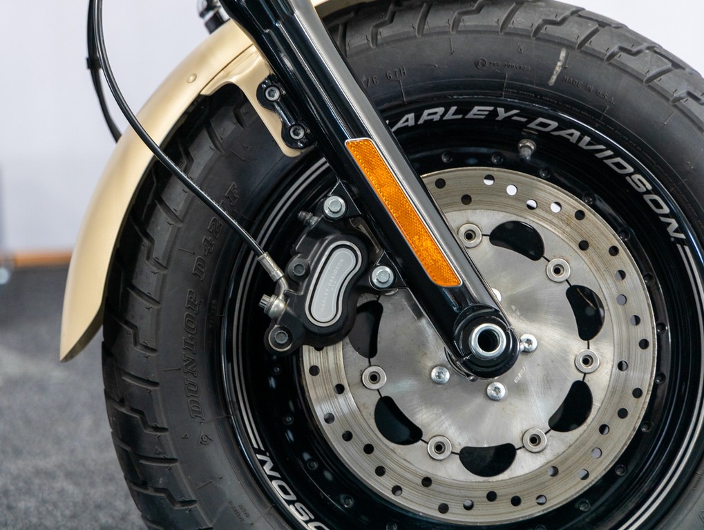 HARLEY-DAVIDSON - FXDF103 Fatbob Pearl