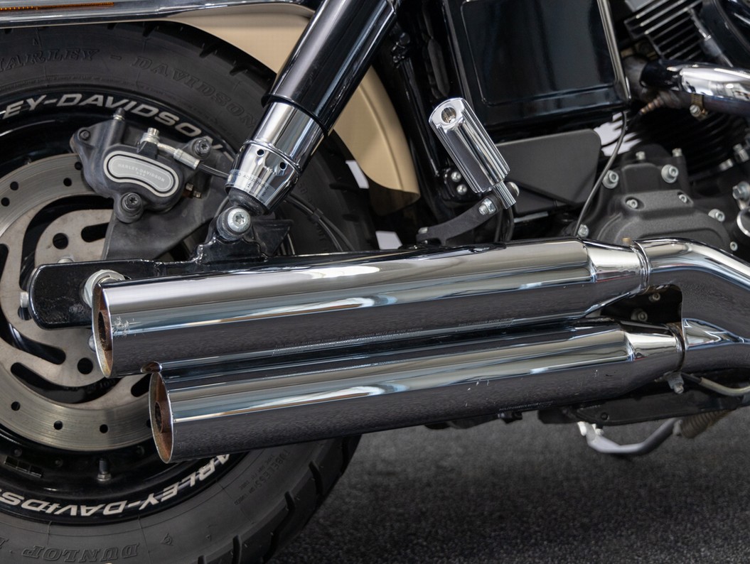 HARLEY-DAVIDSON - FXDF103 Fatbob Pearl