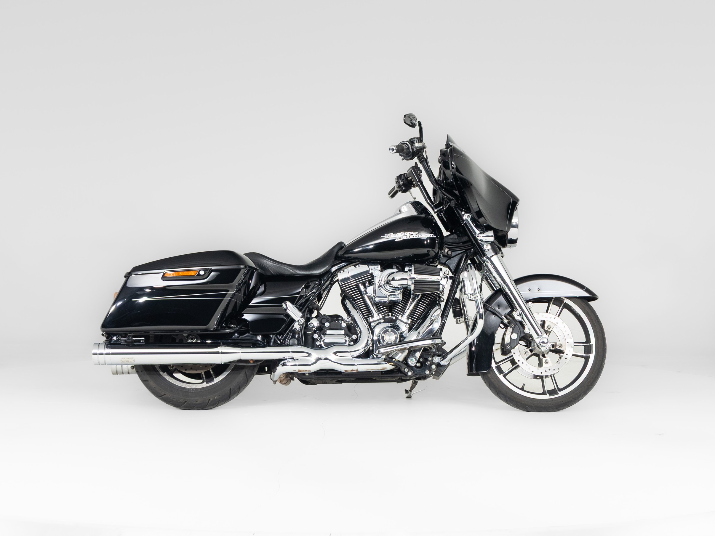 HARLEY-DAVIDSON FLHXS Street Glide Special Sol