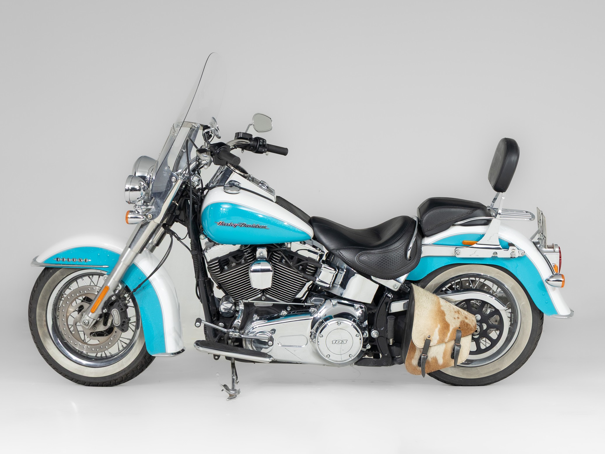 HARLEY-DAVIDSON FLSTN103 Two-Tone