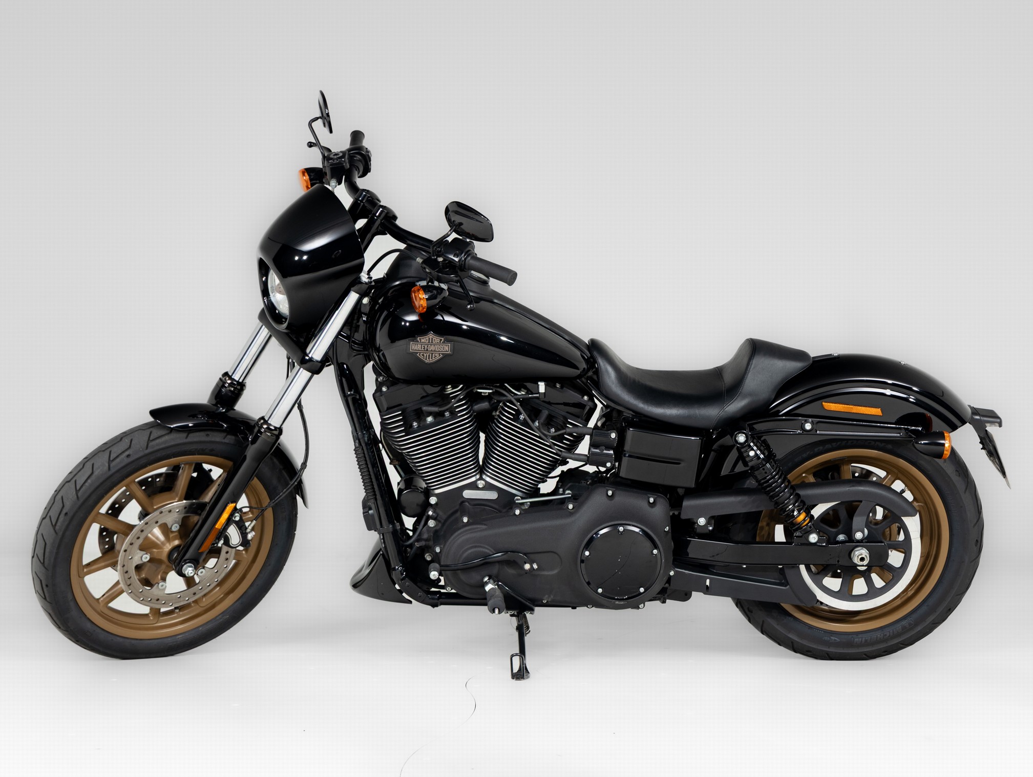 HARLEY-DAVIDSON FXDLS 110 Low Rider Vivid Blac