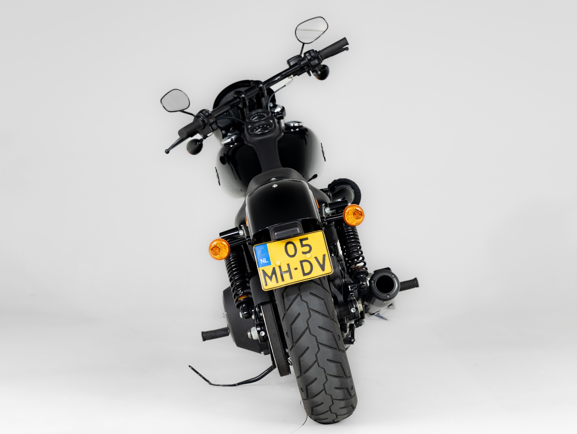 HARLEY-DAVIDSON FXDLS 110 Low Rider Vivid Blac