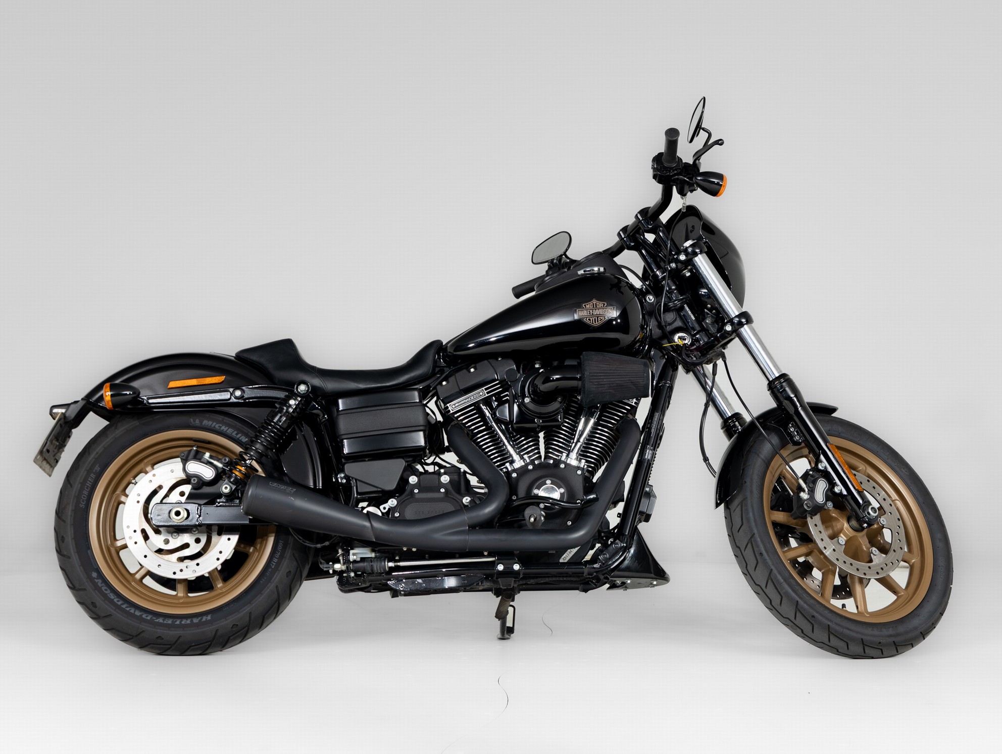 HARLEY-DAVIDSON FXDLS 110 Low Rider Vivid Blac