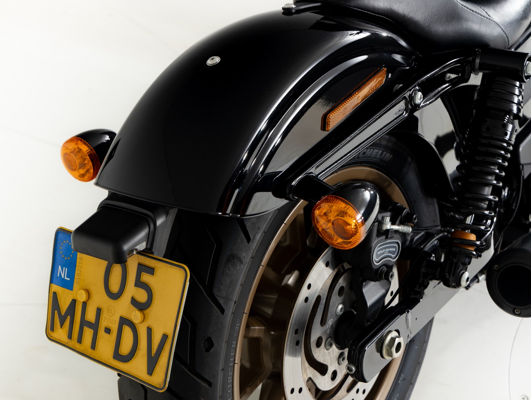 HARLEY-DAVIDSON FXDLS 110 Low Rider Vivid Blac