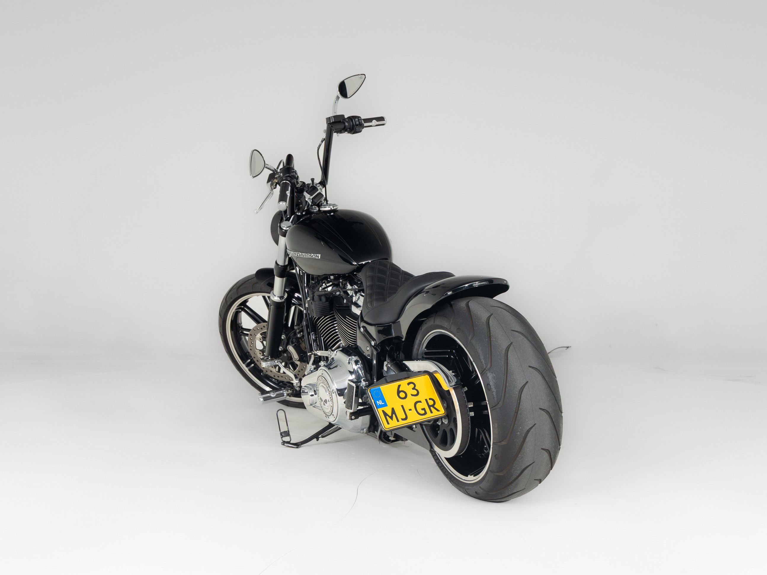 HARLEY-DAVIDSON FXBR Breakout Softail Vivid Bl