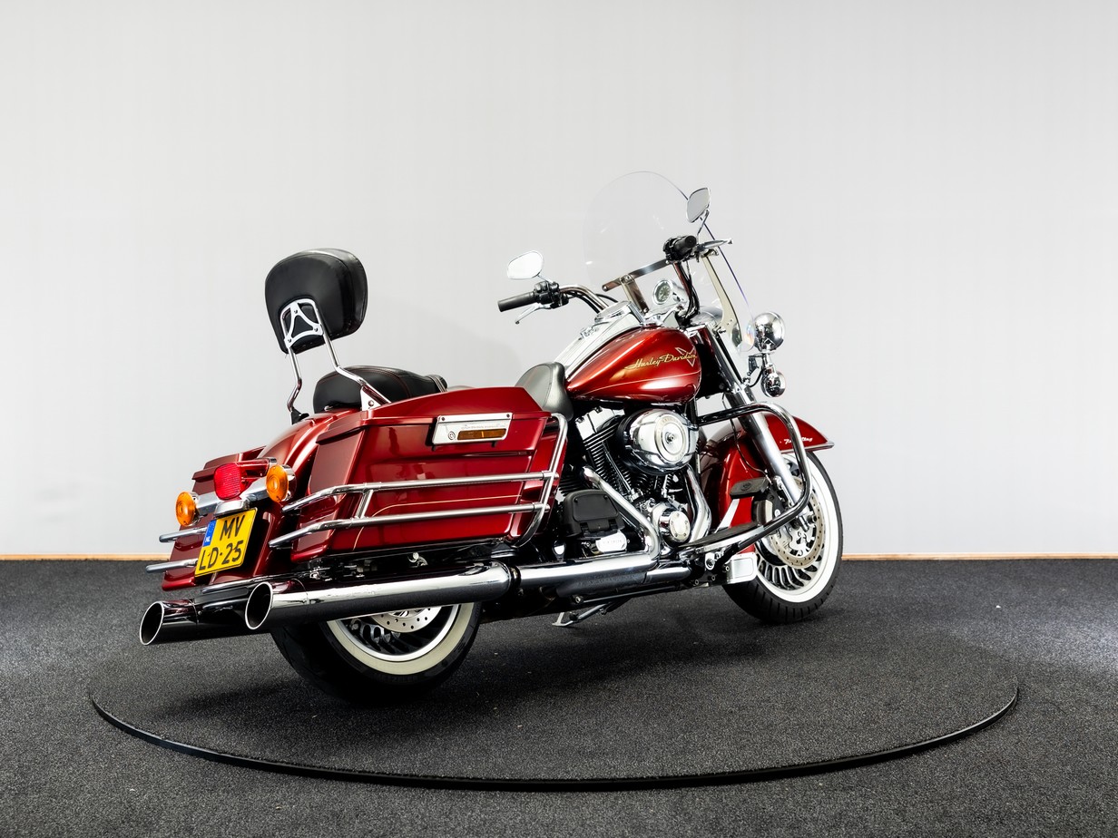 HARLEY-DAVIDSON FLHR Road King