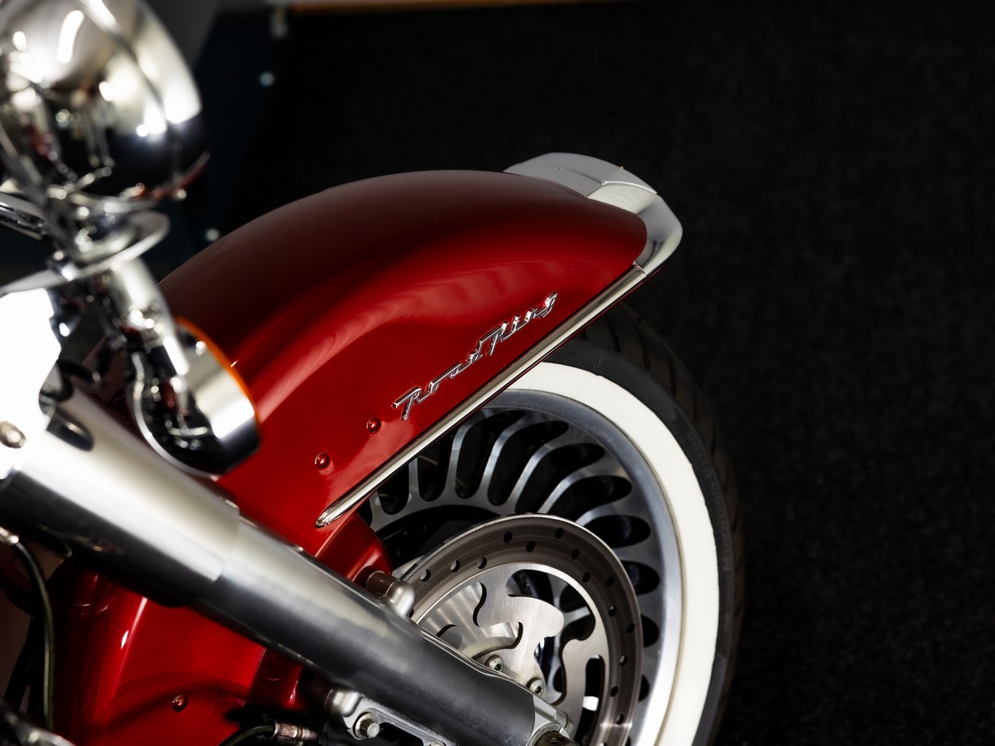HARLEY-DAVIDSON FLHR Road King