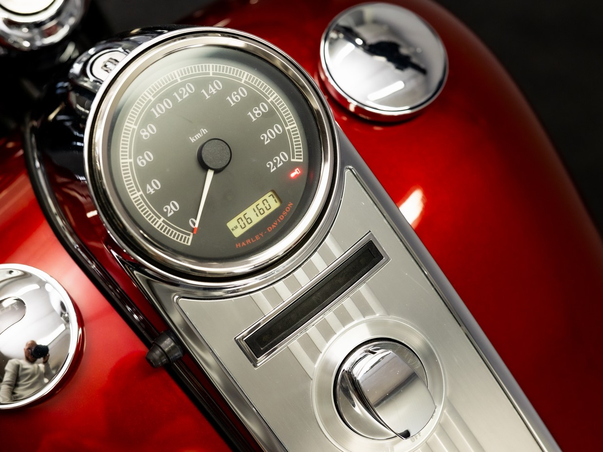 HARLEY-DAVIDSON FLHR Road King