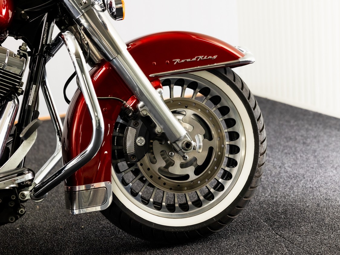HARLEY-DAVIDSON FLHR Road King
