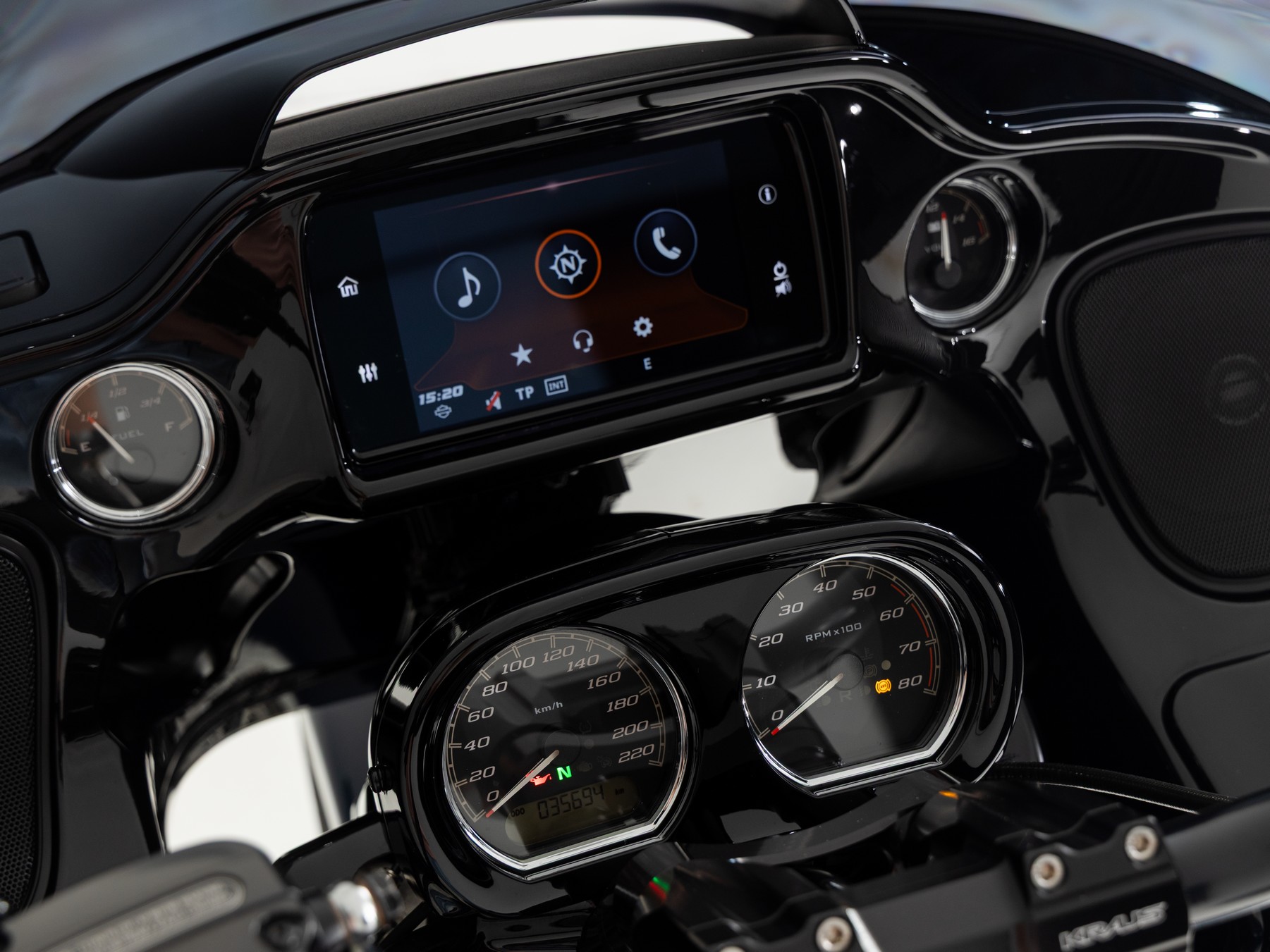 HARLEY-DAVIDSON FLTRXS Road Glide Special Soli