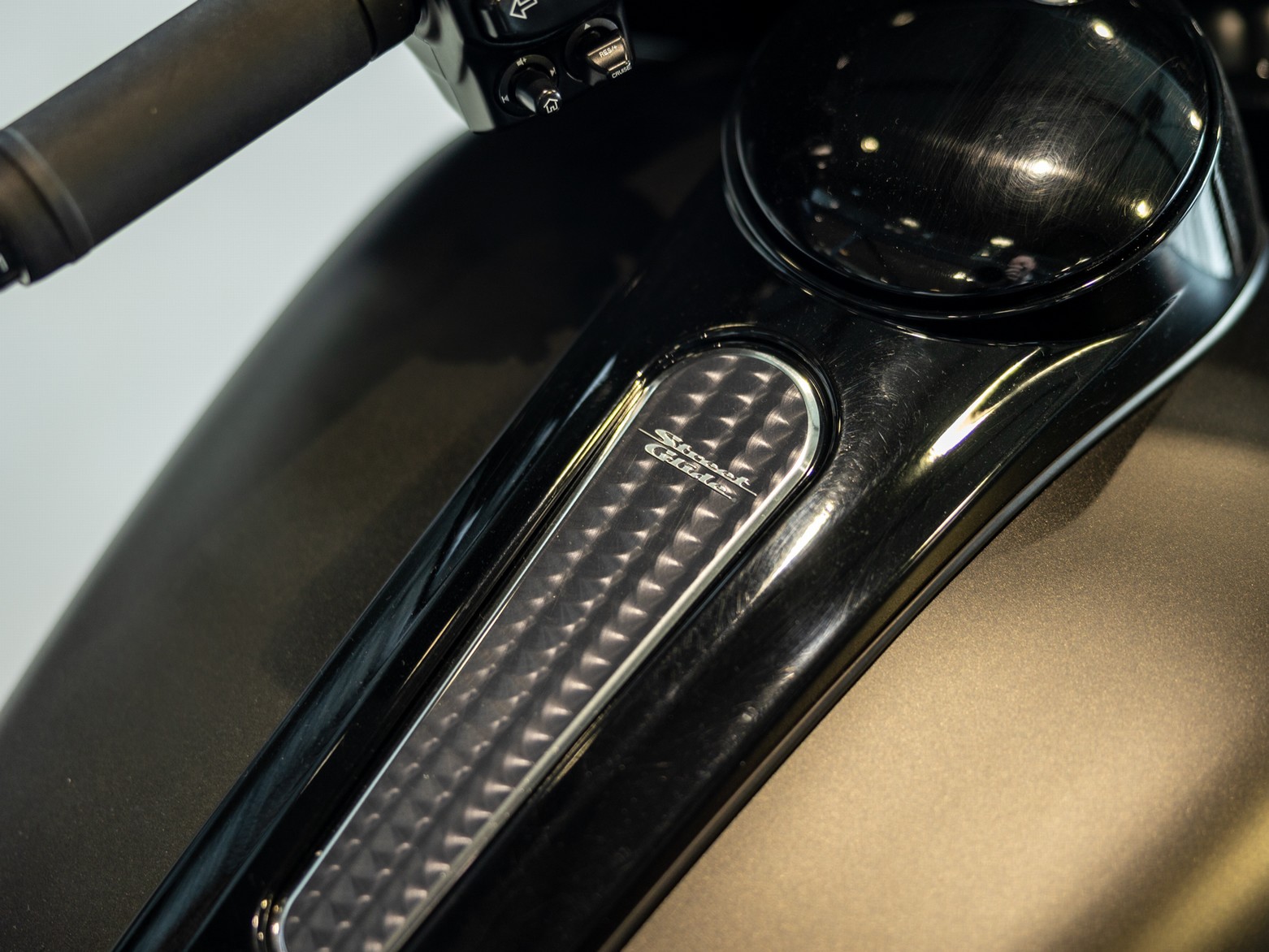 HARLEY-DAVIDSON FLHXS Street Glide Special Sol