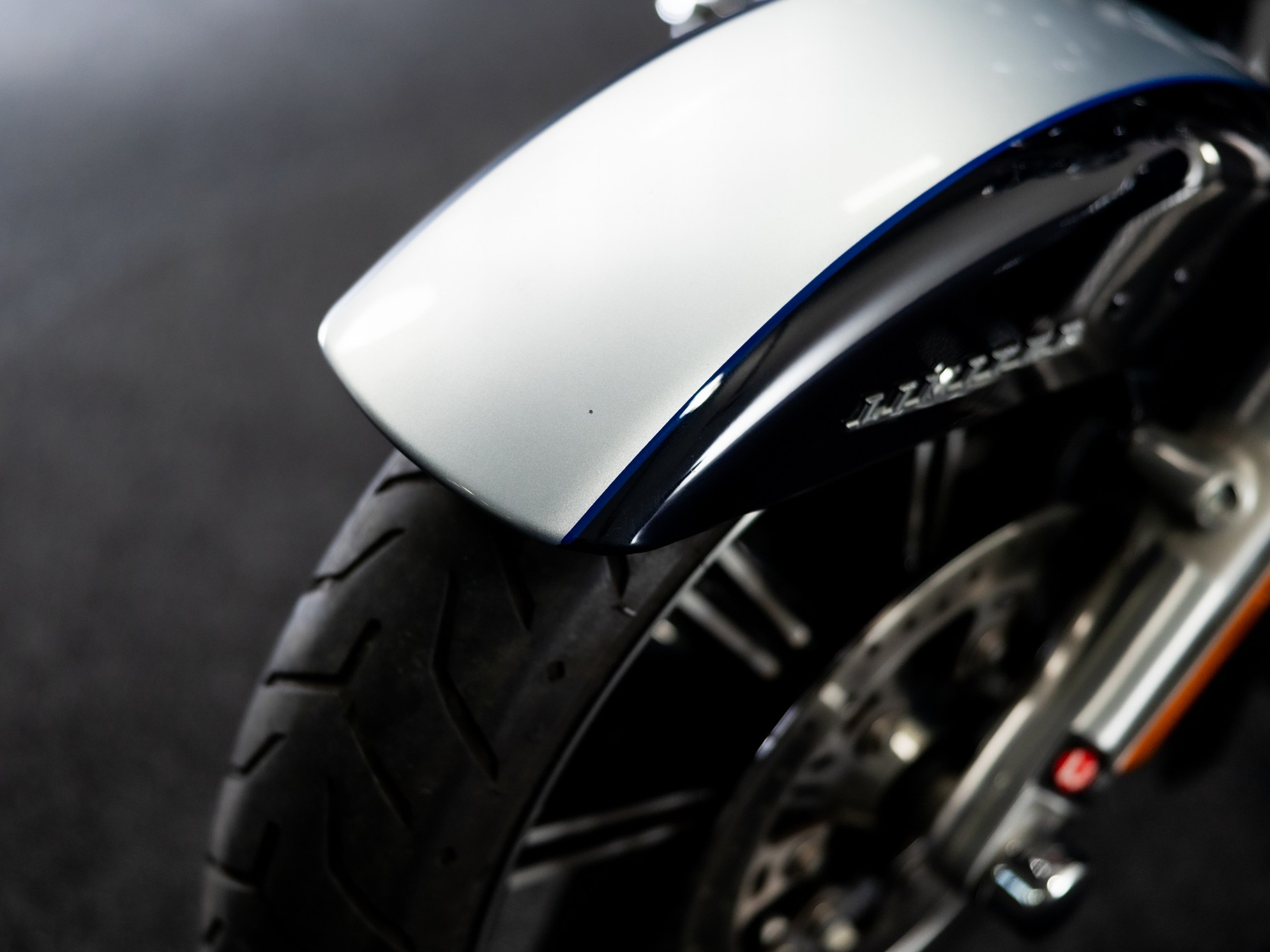 HARLEY-DAVIDSON FLHTK Ultra Limited Two-Tone