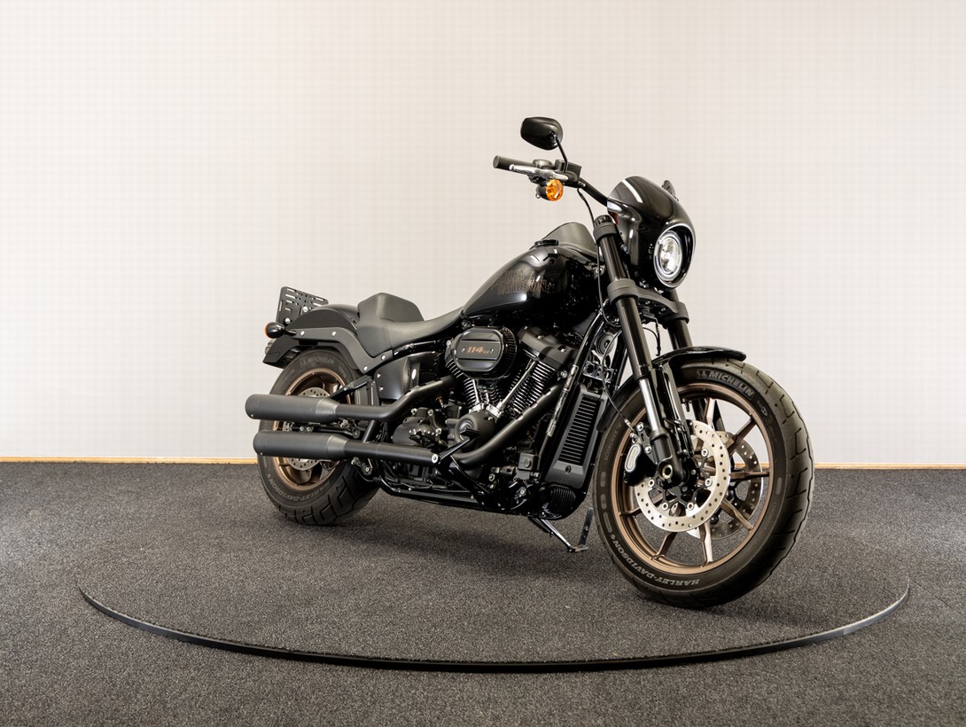 HARLEY-DAVIDSON FXLRS Low Rider S Vivid Black
