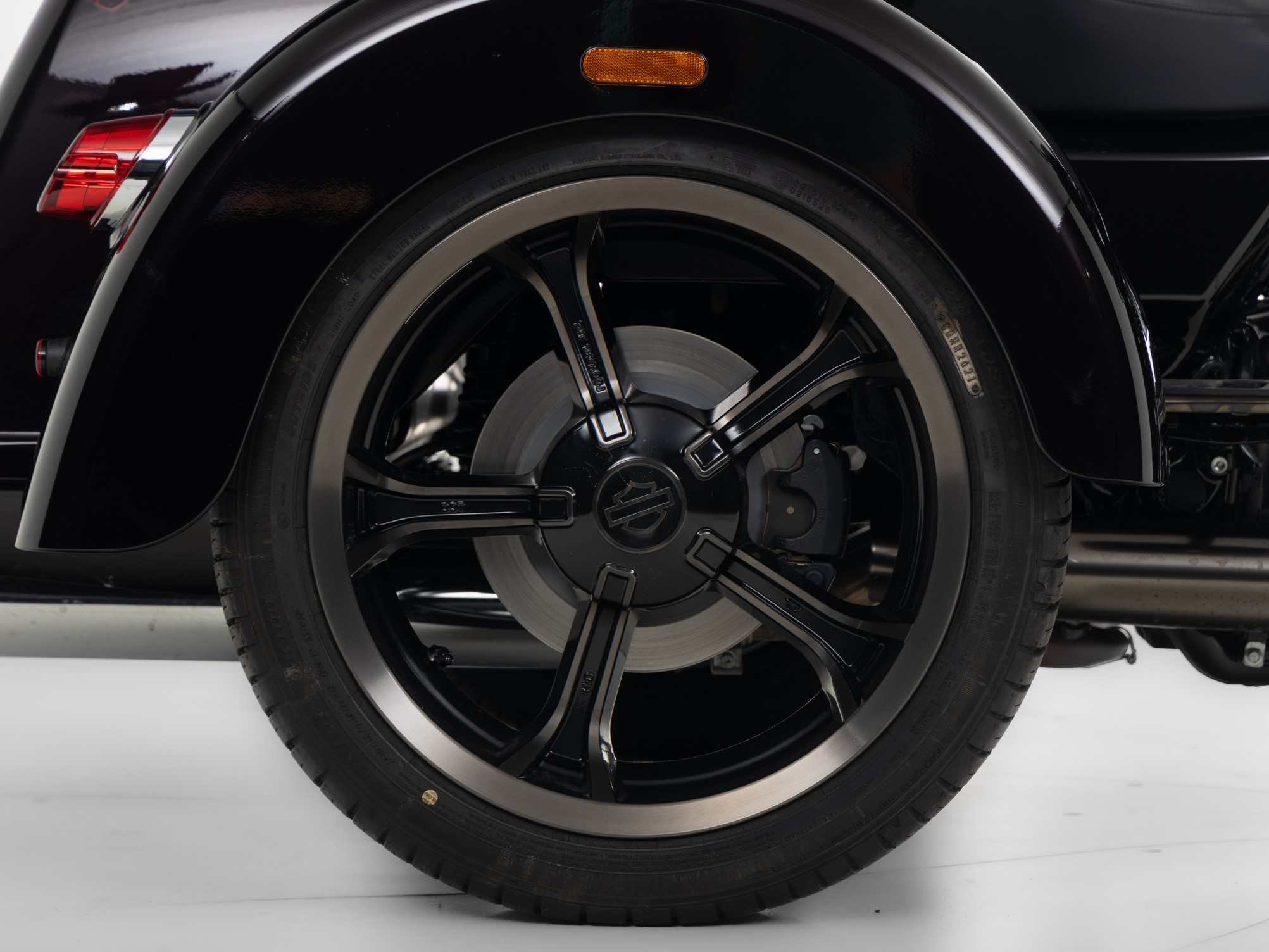 HARLEY-DAVIDSON FLHTCUTGSE CVO Tri Glide Custo