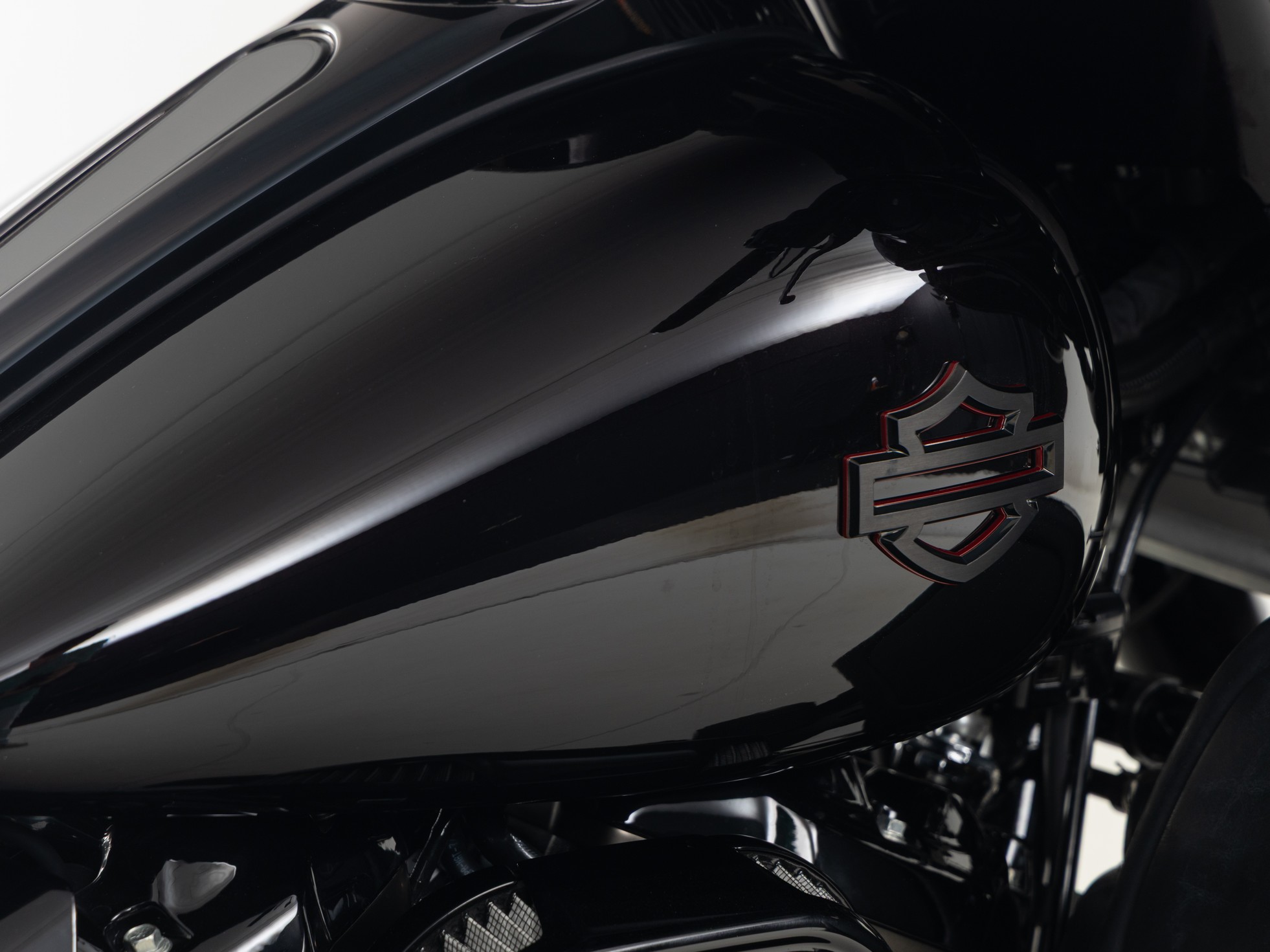 HARLEY-DAVIDSON FLHTCUTGSE CVO Tri Glide Custo