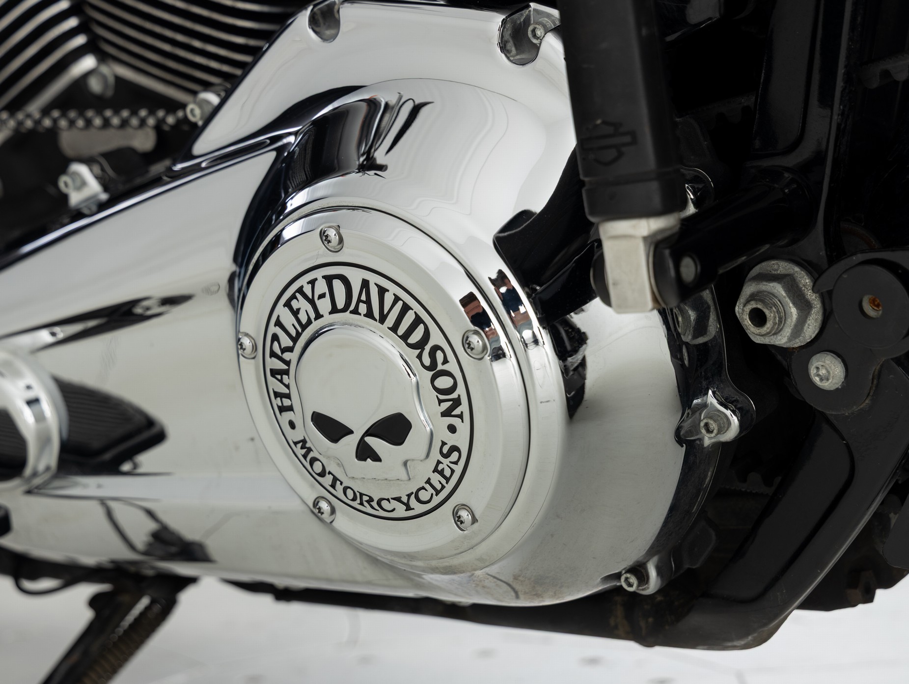 HARLEY-DAVIDSON FLSB Sport Glide Solid Color