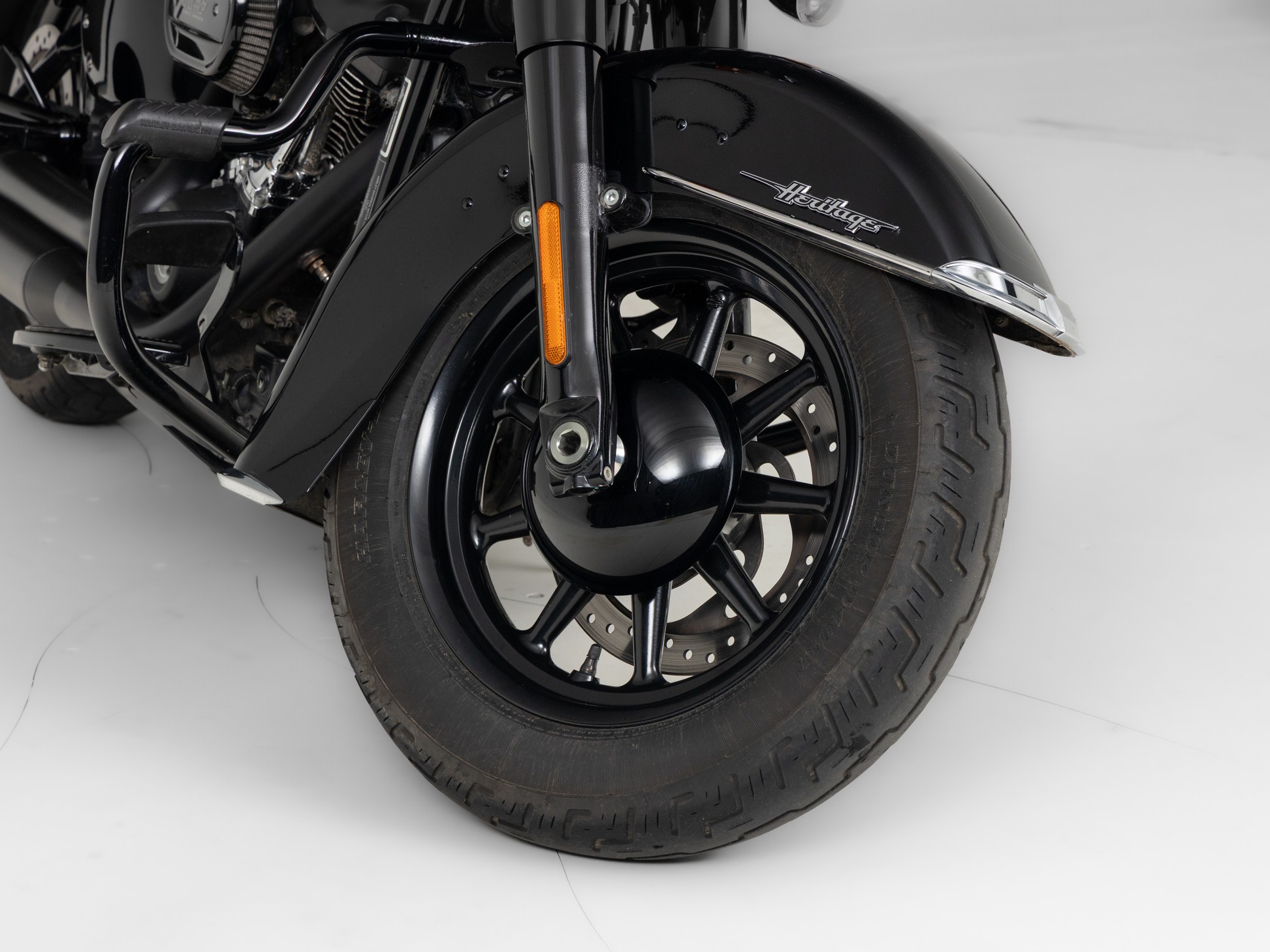 HARLEY-DAVIDSON FLHCS Heritage Classic 114 Viv