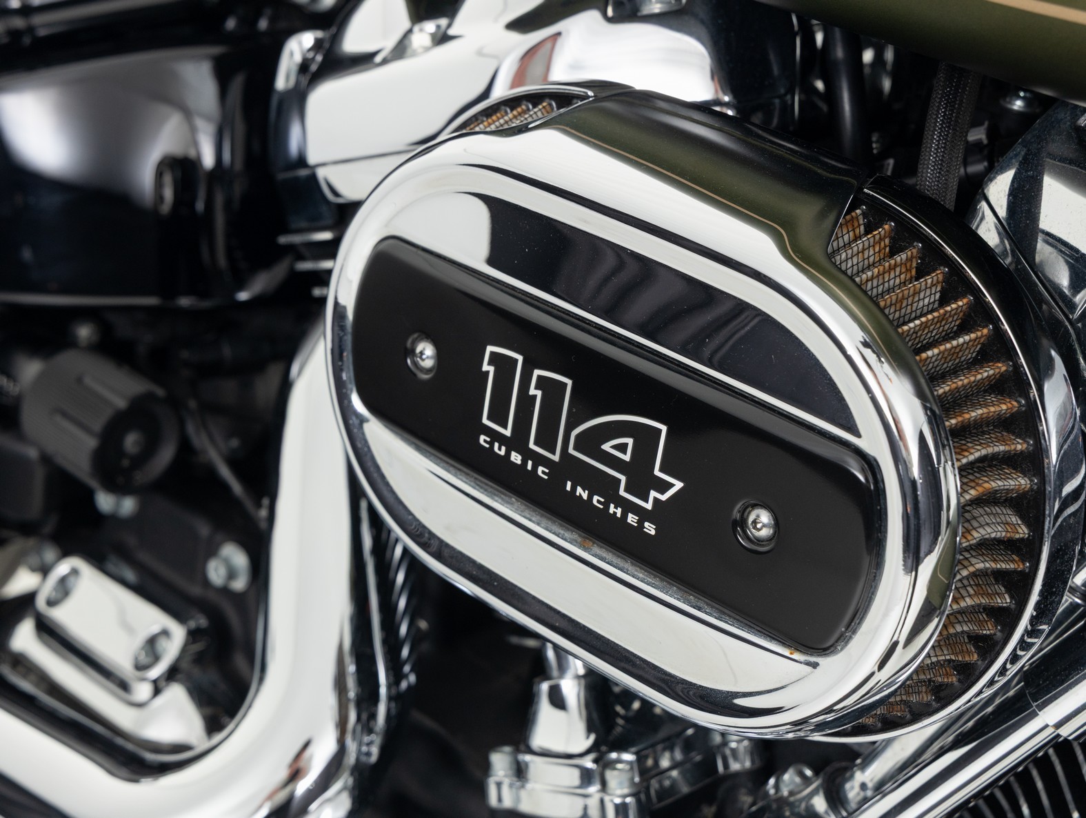 HARLEY-DAVIDSON FLFBS Fat Boy 114 Solid Colour