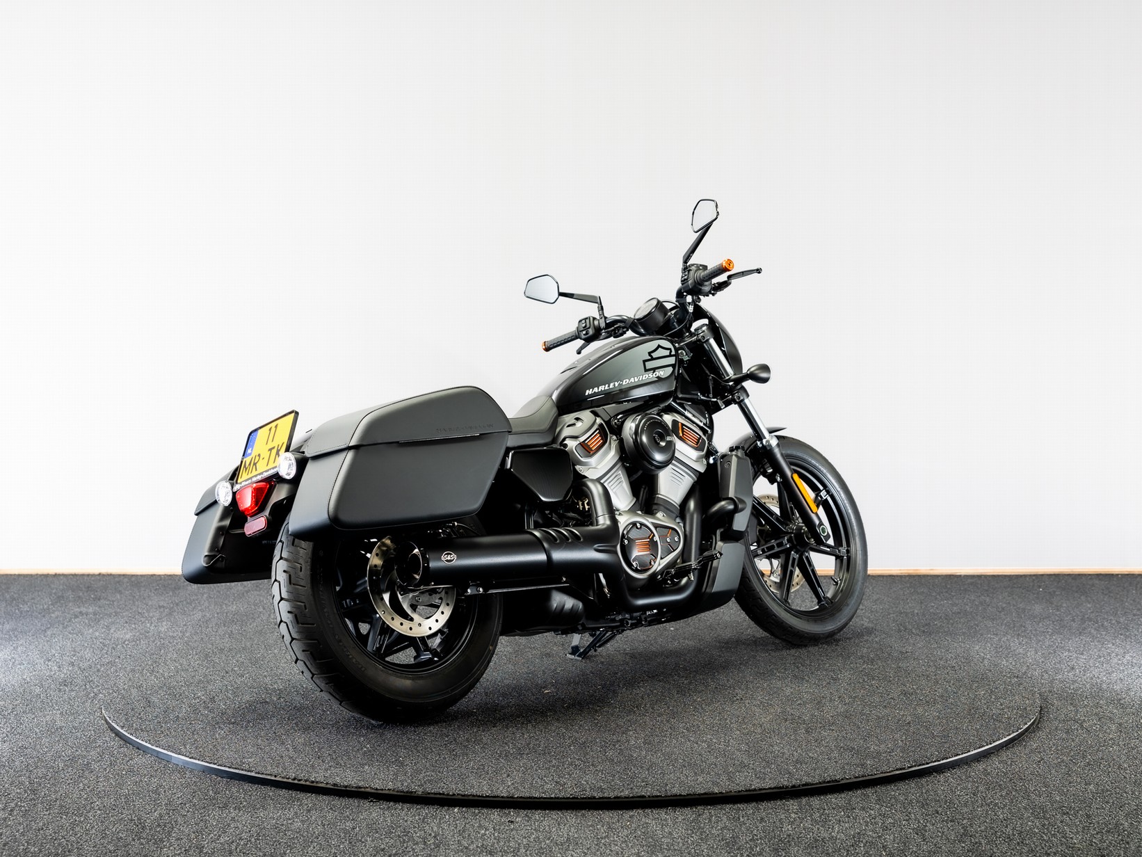 HARLEY-DAVIDSON - RH975 Vivid Black