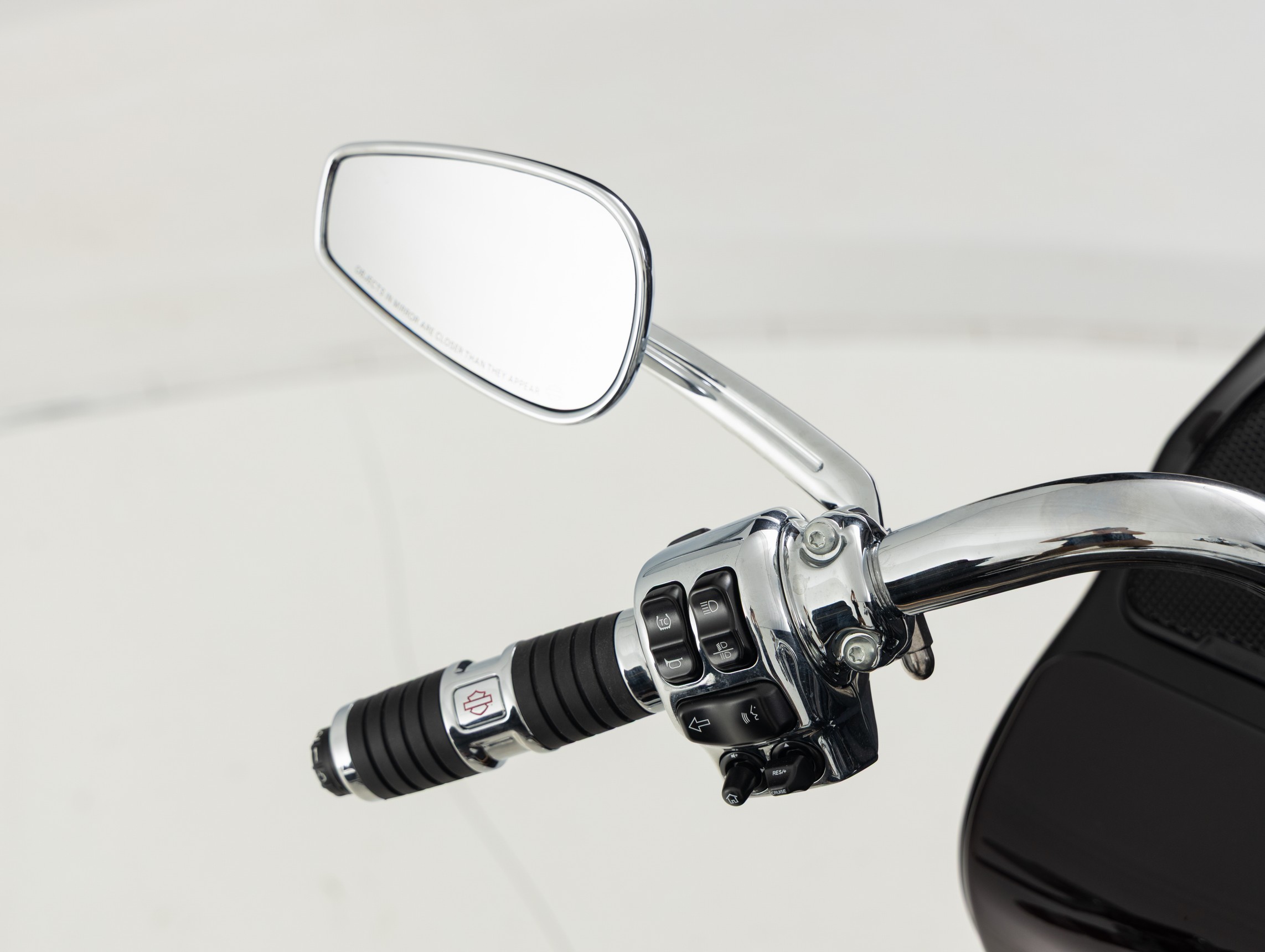 HARLEY-DAVIDSON FLTRKSEANV