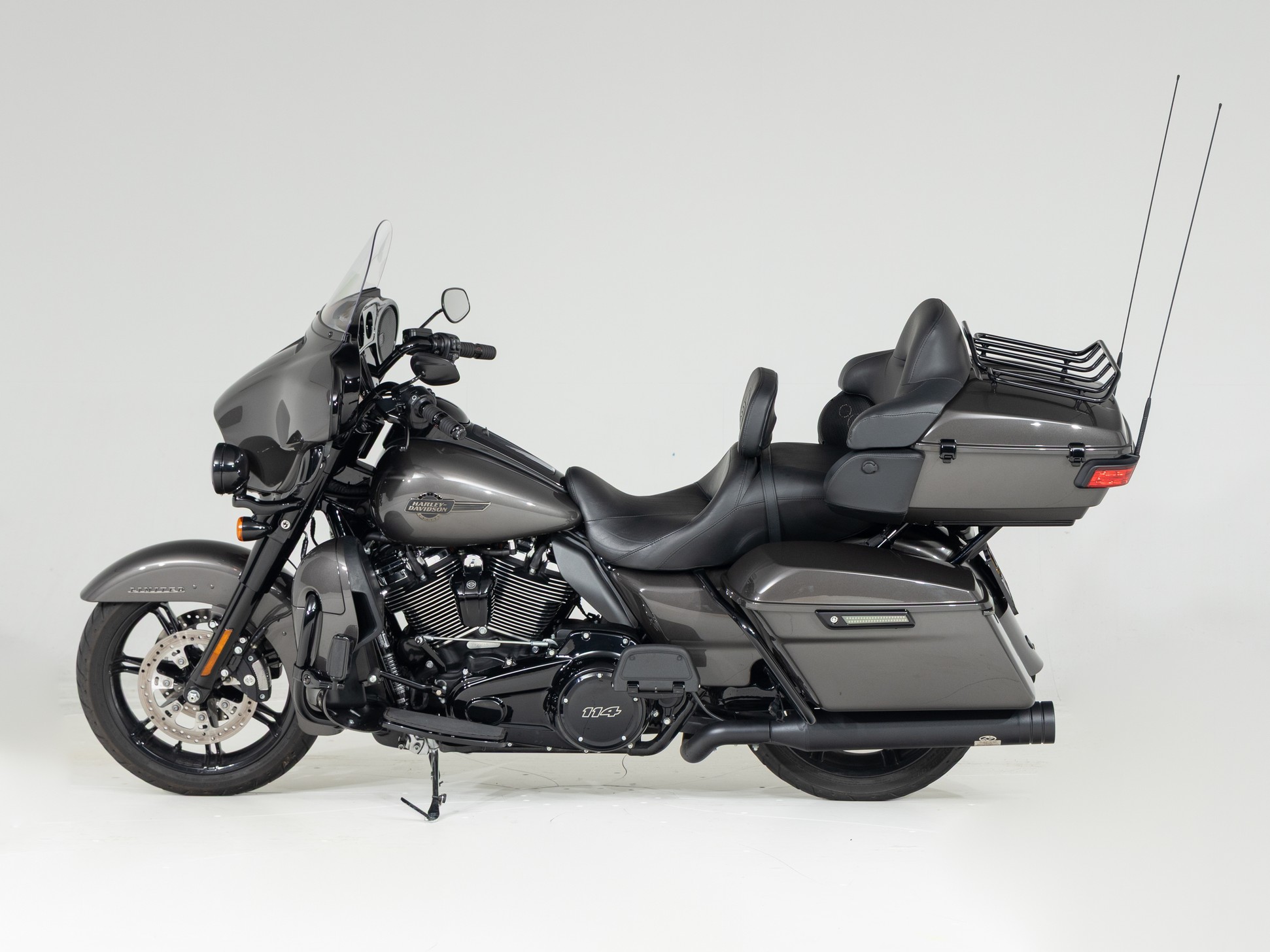 HARLEY-DAVIDSON FLHTK Ultra Limited Vivid Blac