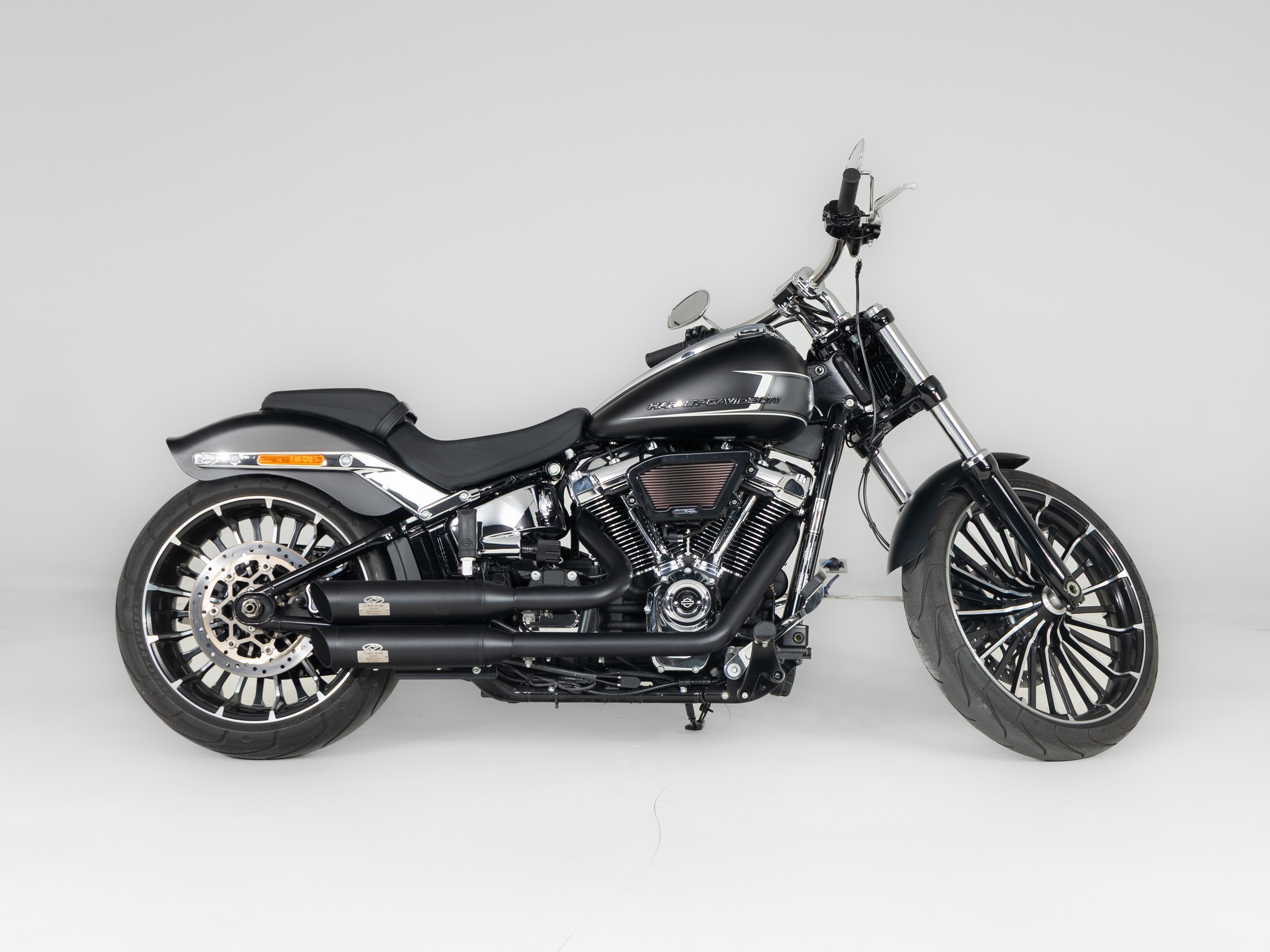 HARLEY-DAVIDSON FXBR Breakout Softail Solid Co