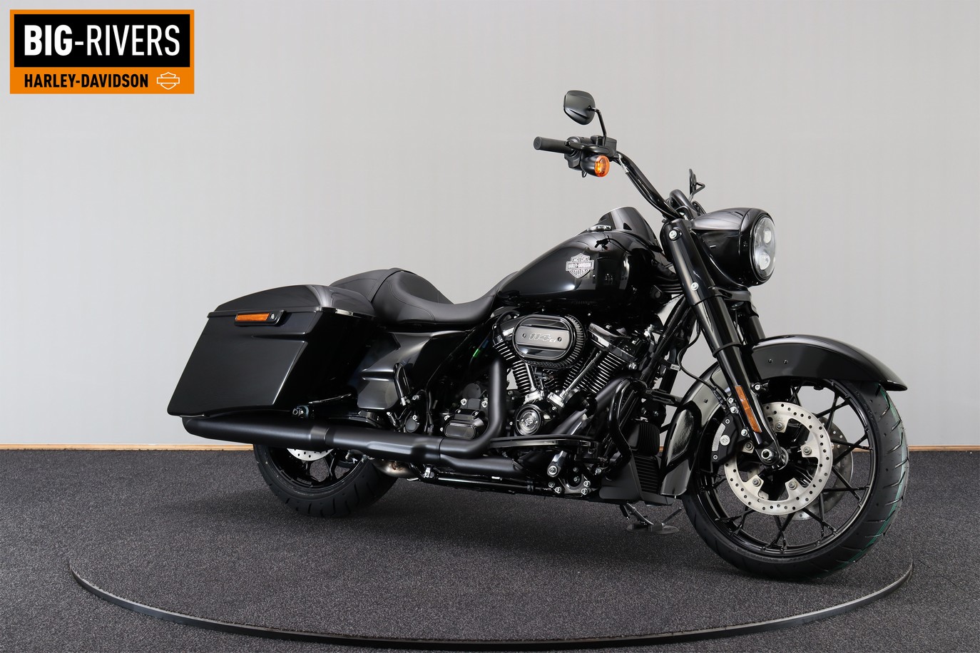 HARLEY-DAVIDSON FLHRXS Road King Special Vivid