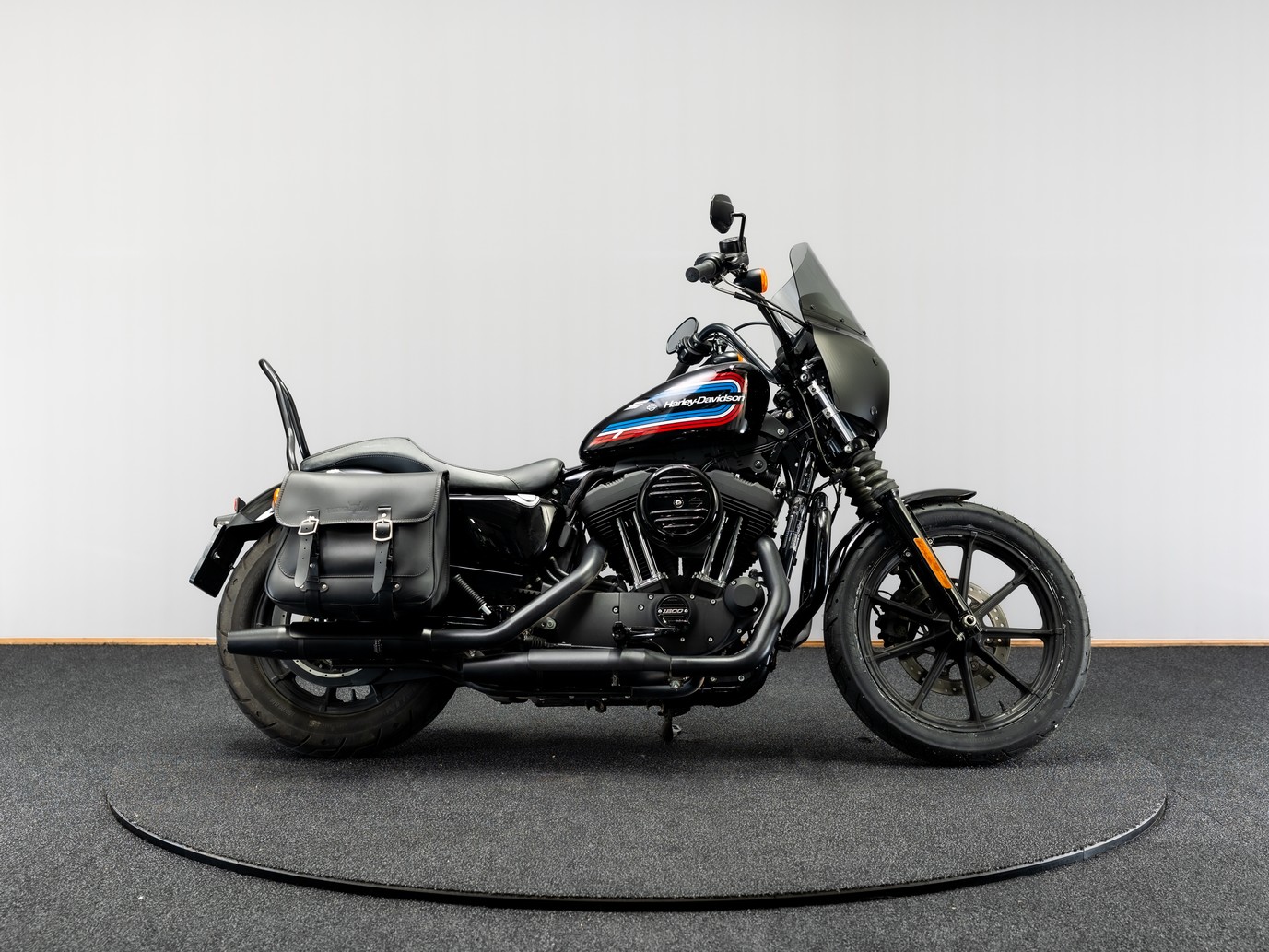 HARLEY-DAVIDSON - XL1200N Iron