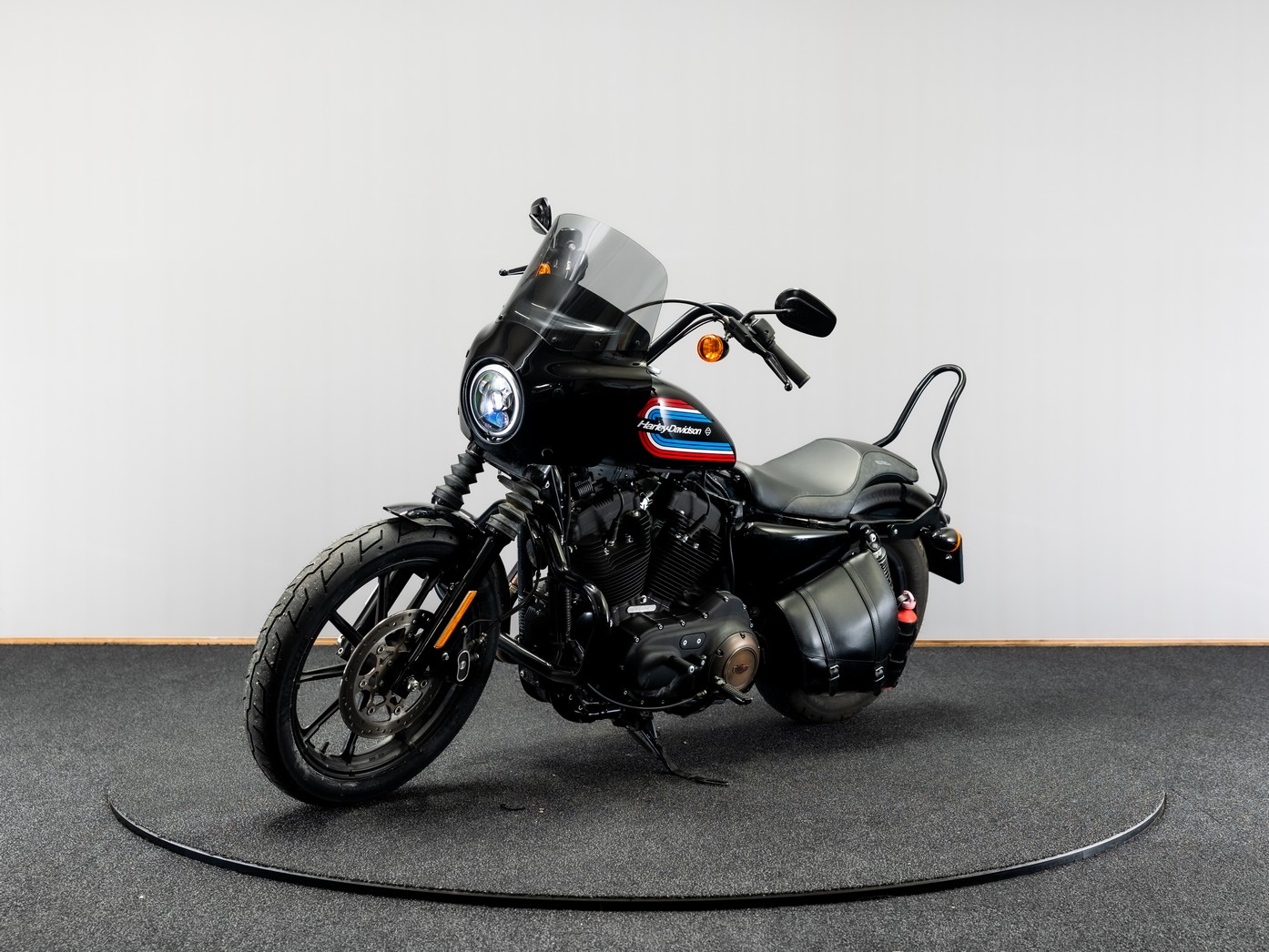 HARLEY-DAVIDSON - XL1200N Iron