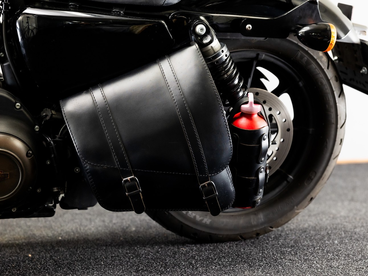 HARLEY-DAVIDSON - XL1200N Iron