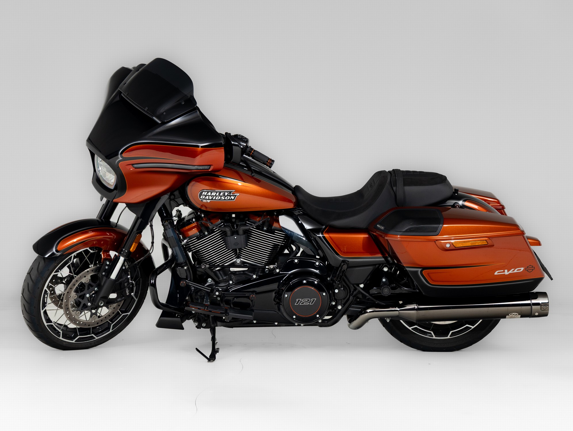HARLEY-DAVIDSON FLHXSE CVO Street Glide Gunsli
