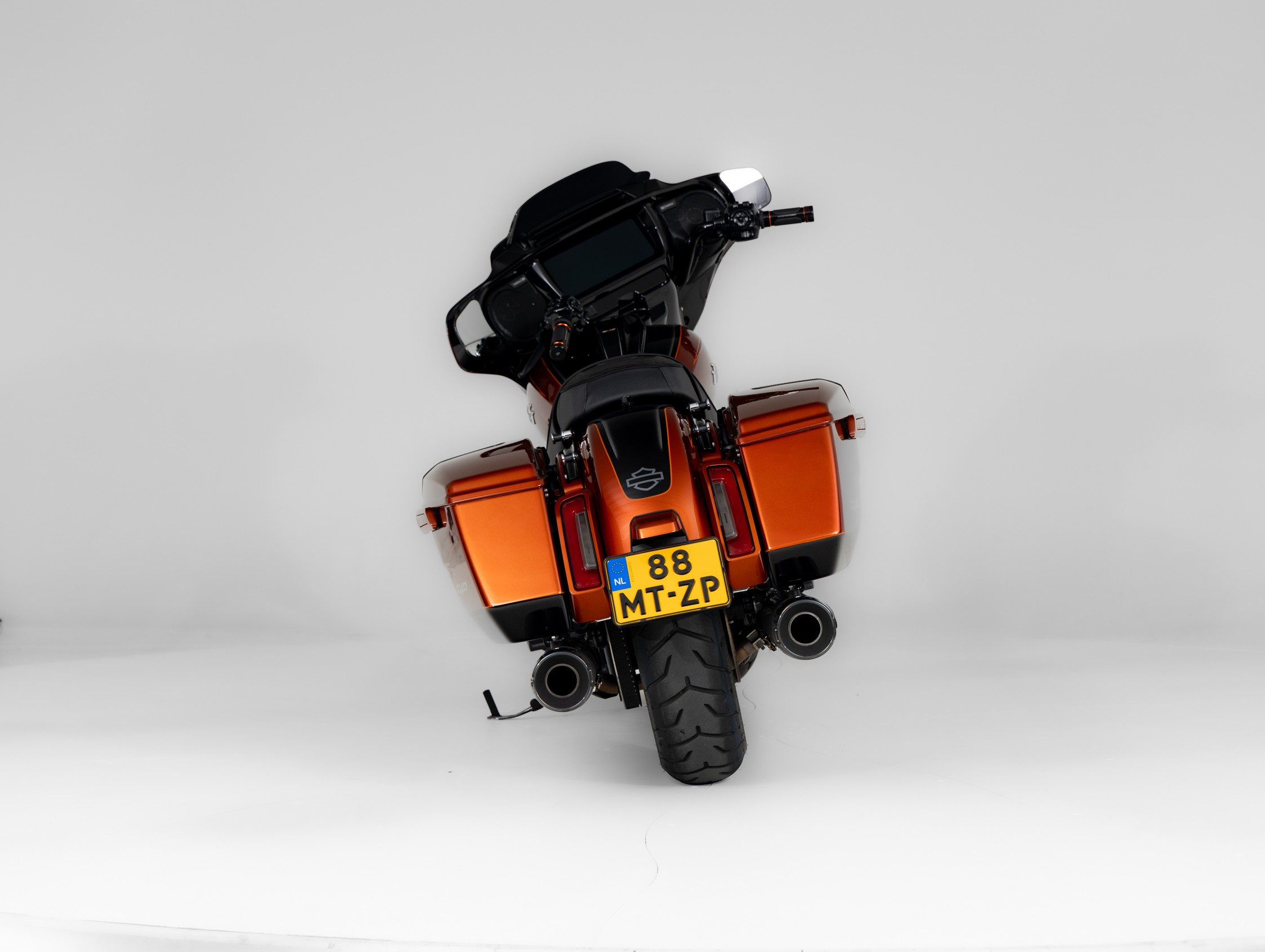 HARLEY-DAVIDSON FLHXSE CVO Street Glide Gunsli