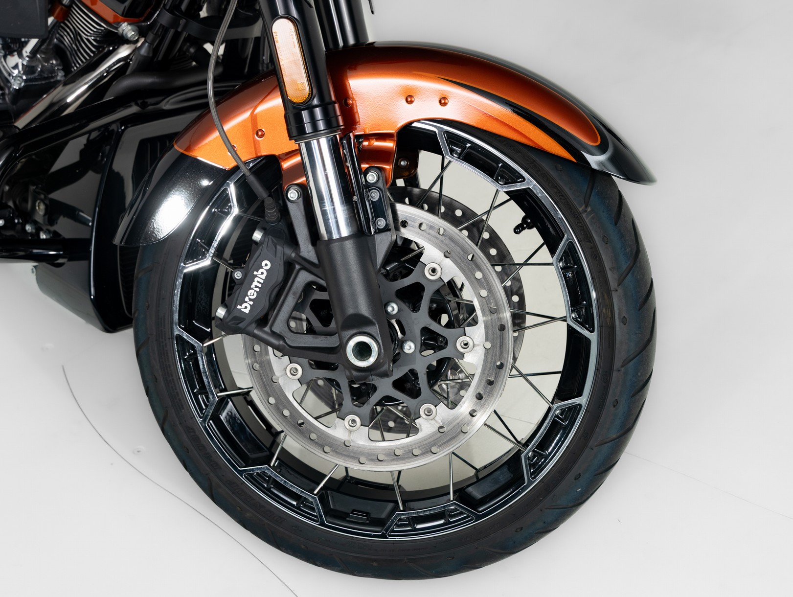 HARLEY-DAVIDSON FLHXSE CVO Street Glide Gunsli