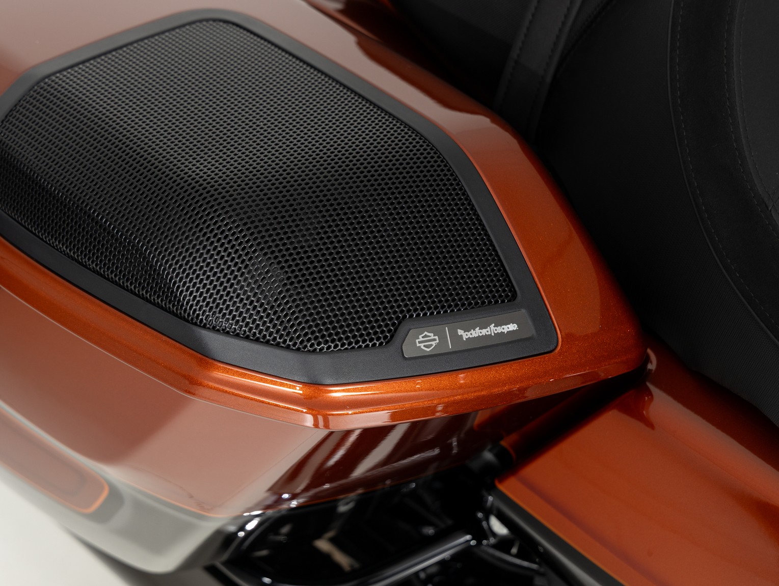 HARLEY-DAVIDSON FLHXSE CVO Street Glide Gunsli