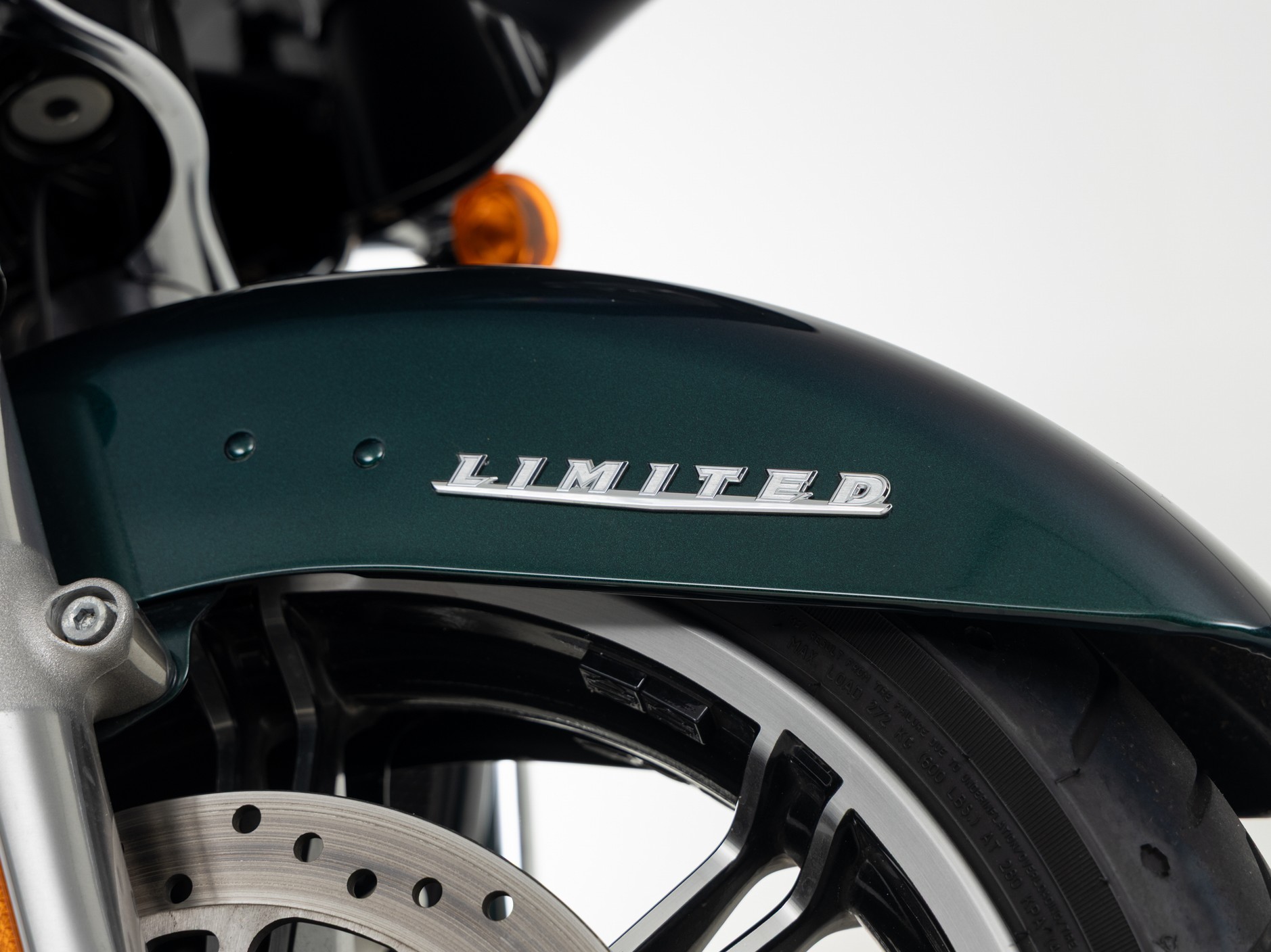 HARLEY-DAVIDSON FLTRXS Road Glide Custom Color